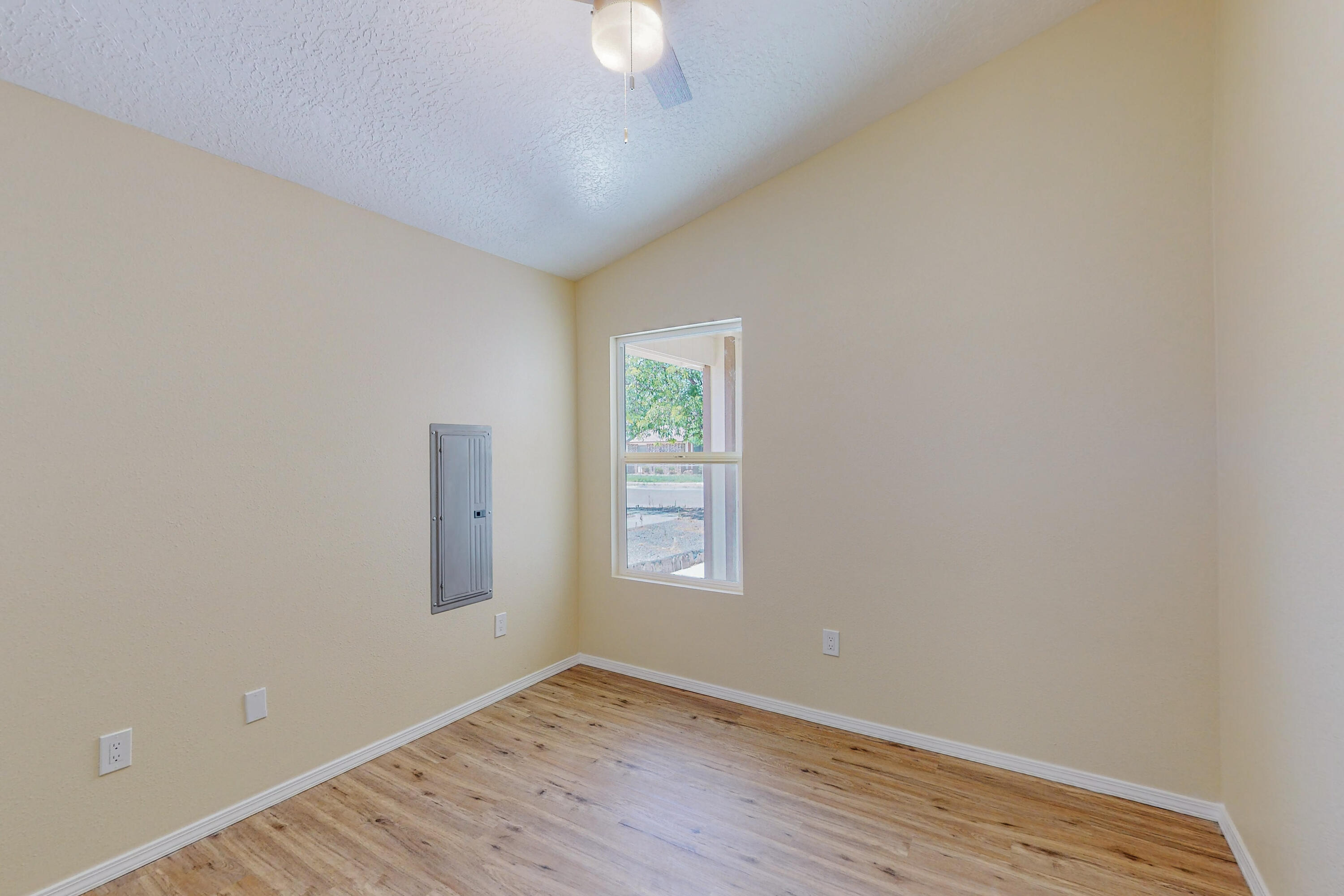 1058 Pandora Drive SW