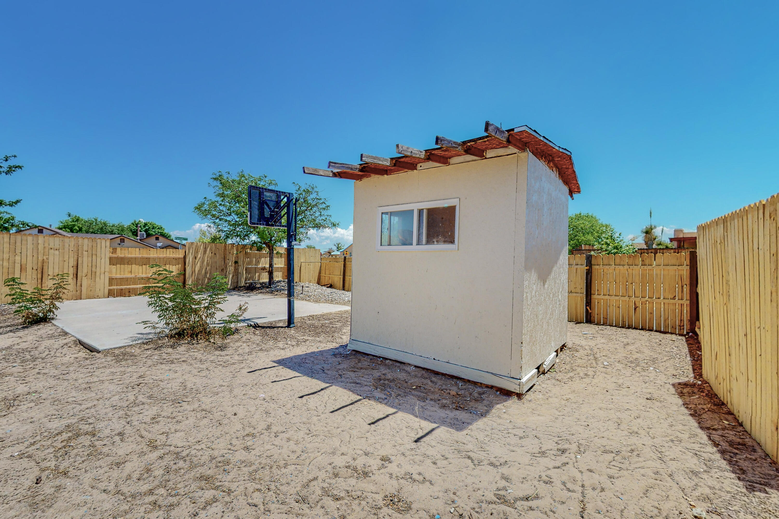 1058 Pandora Drive SW