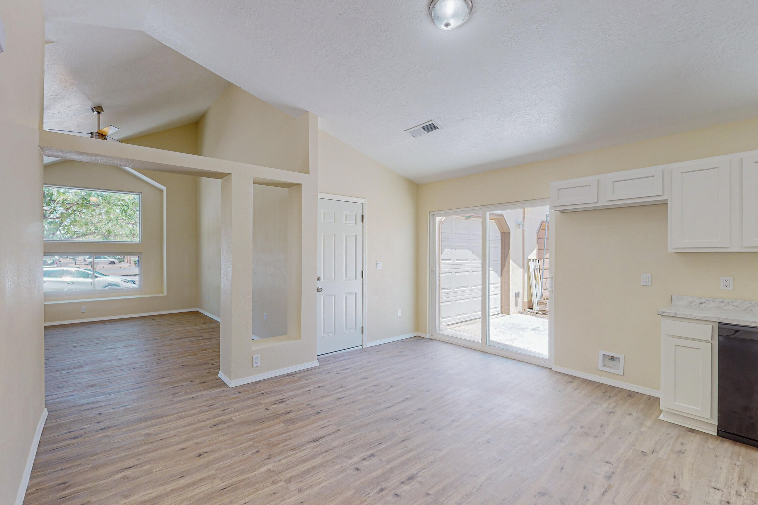 1058 Pandora Drive SW
