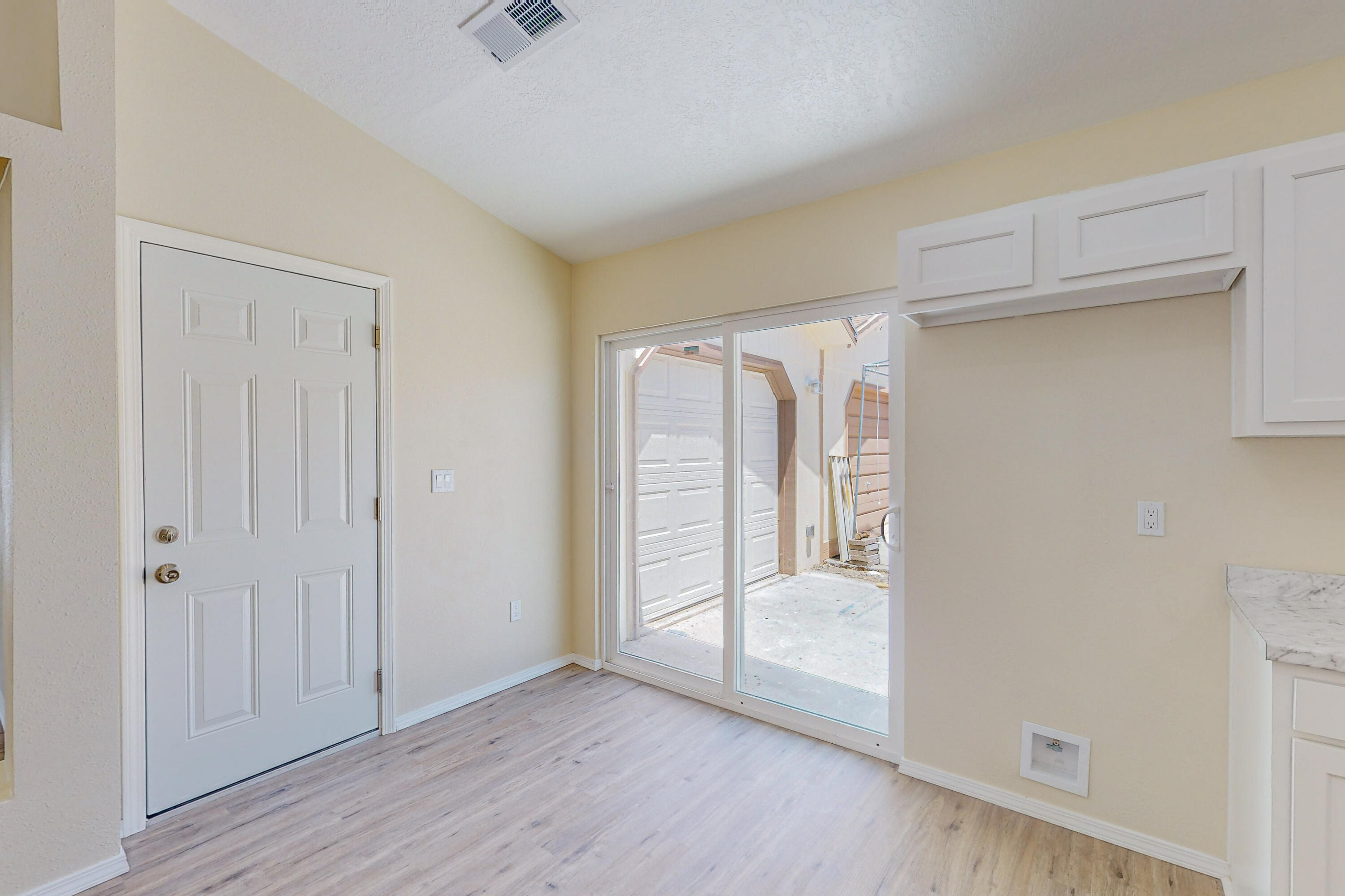 1058 Pandora Drive SW