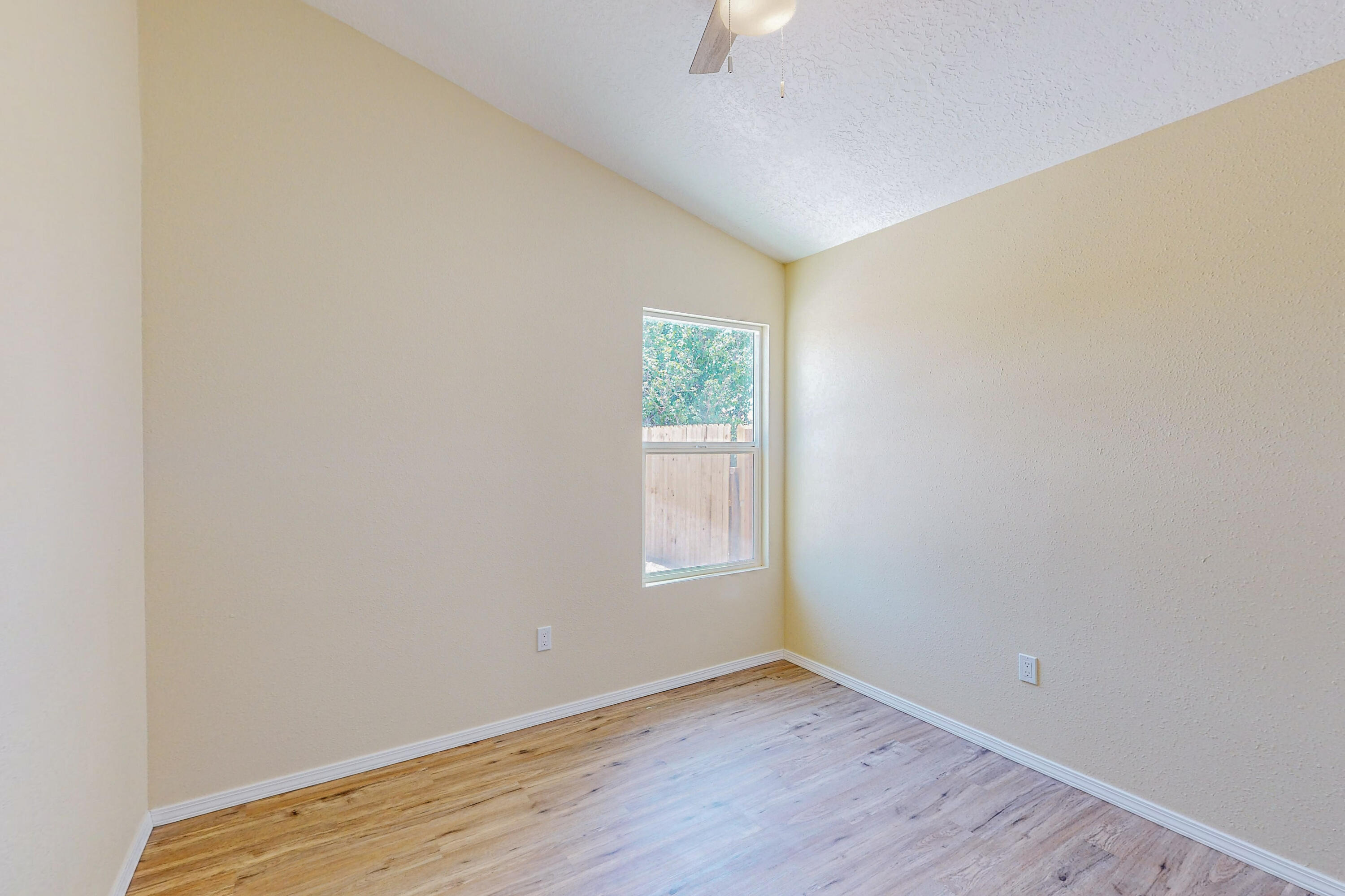 1058 Pandora Drive SW