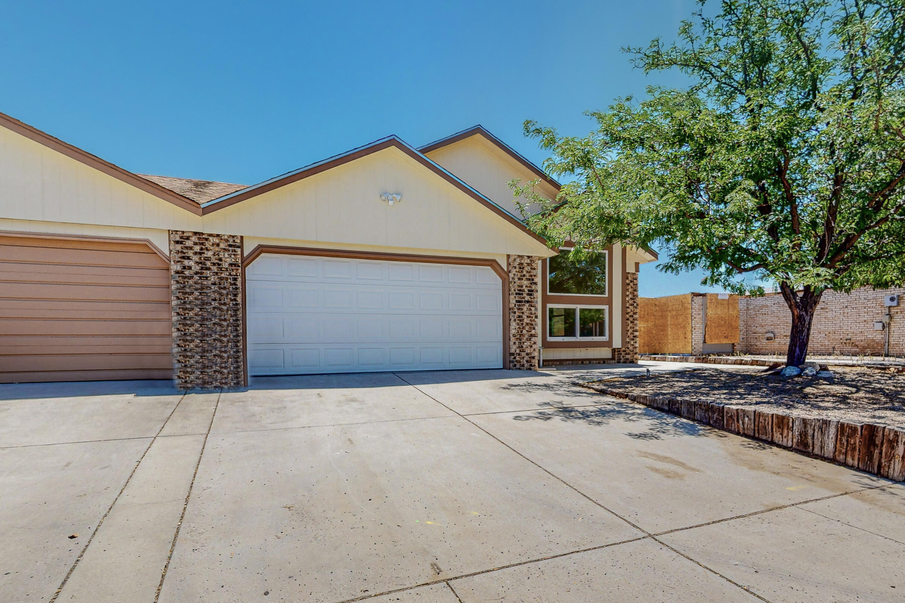 1058 Pandora Drive SW
