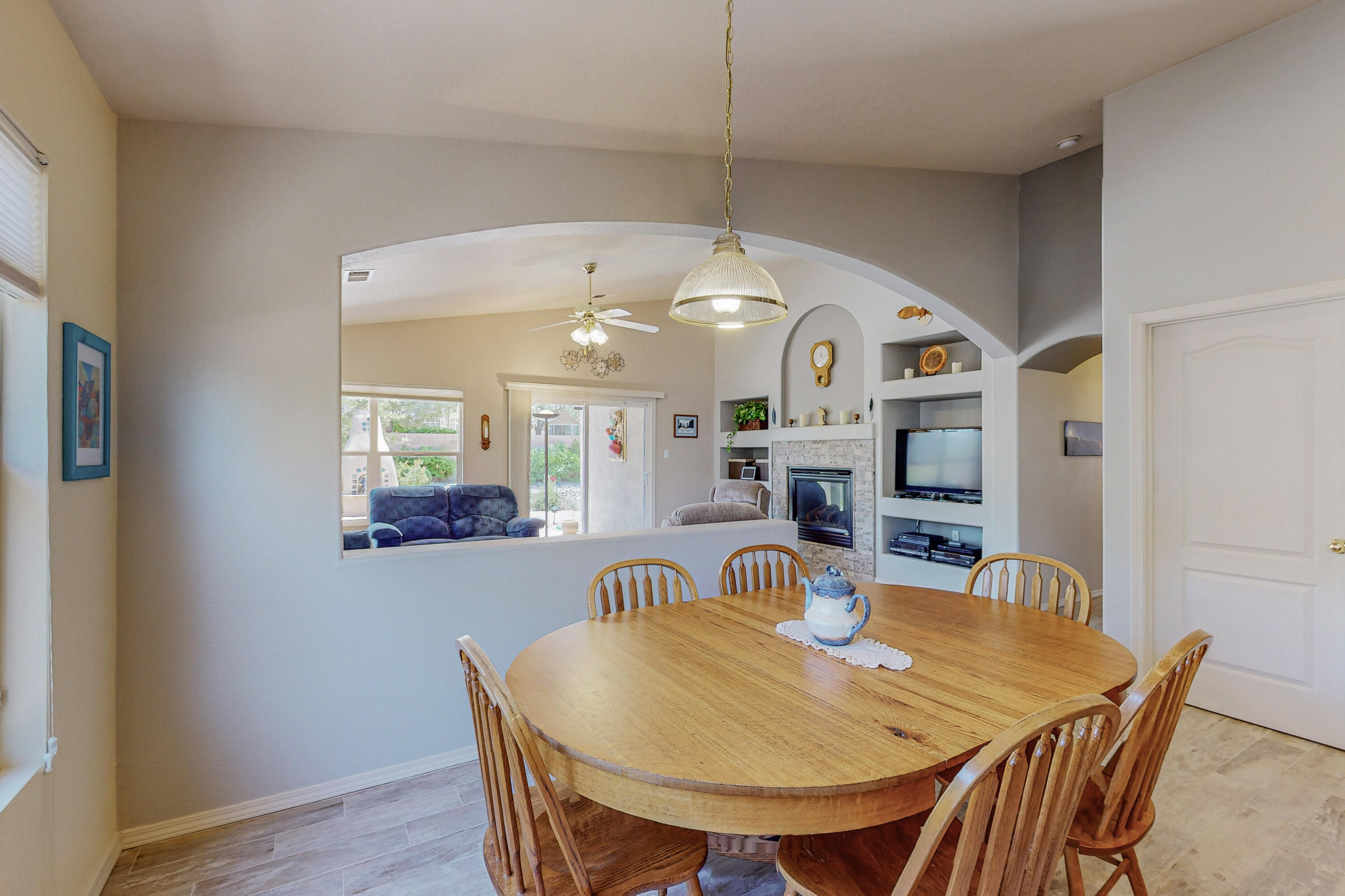 1131 Diamondback Drive NE