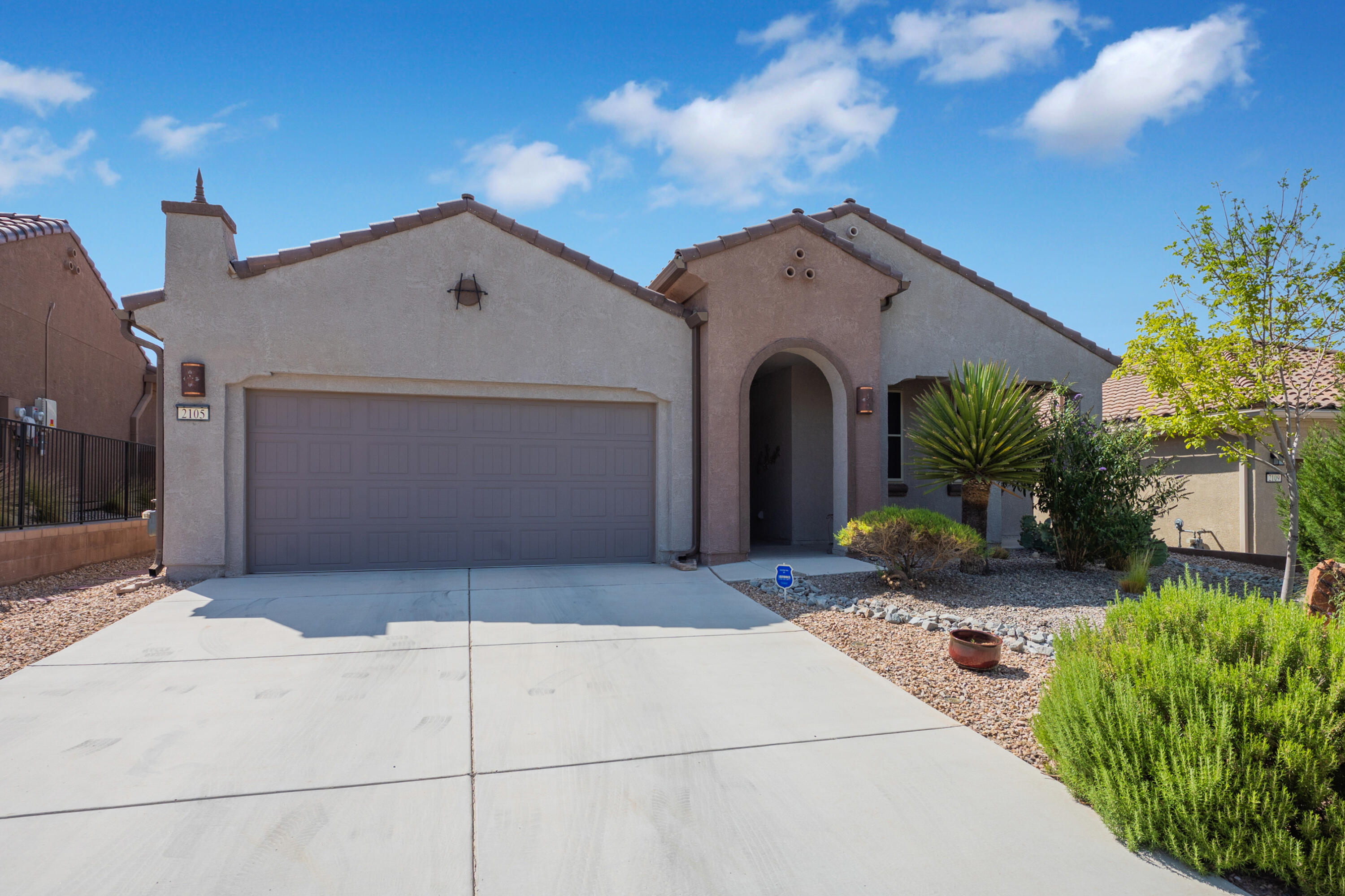 2105 Willow Canyon Trail NW