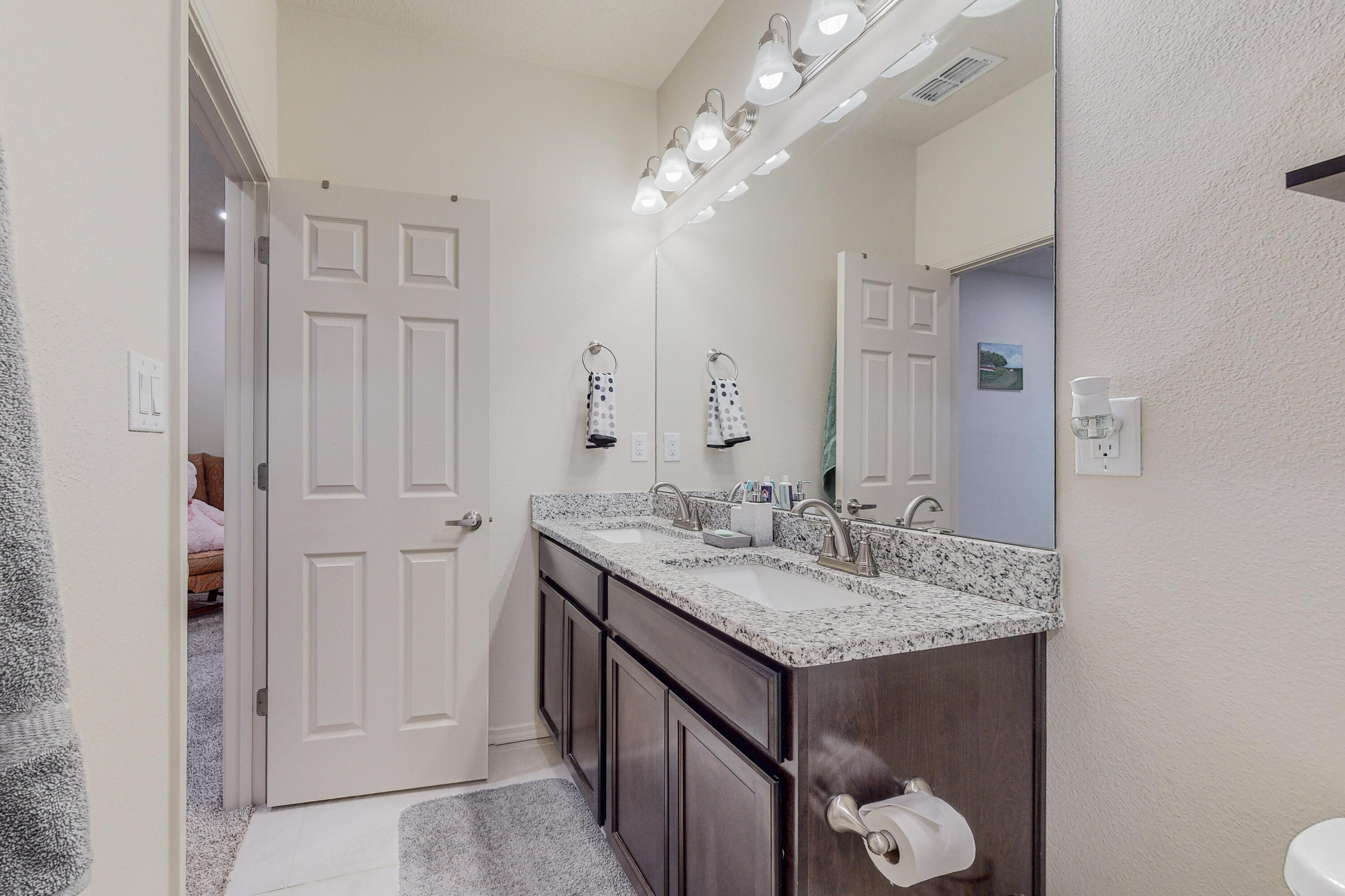 4417 Golden Eagle Loop NE