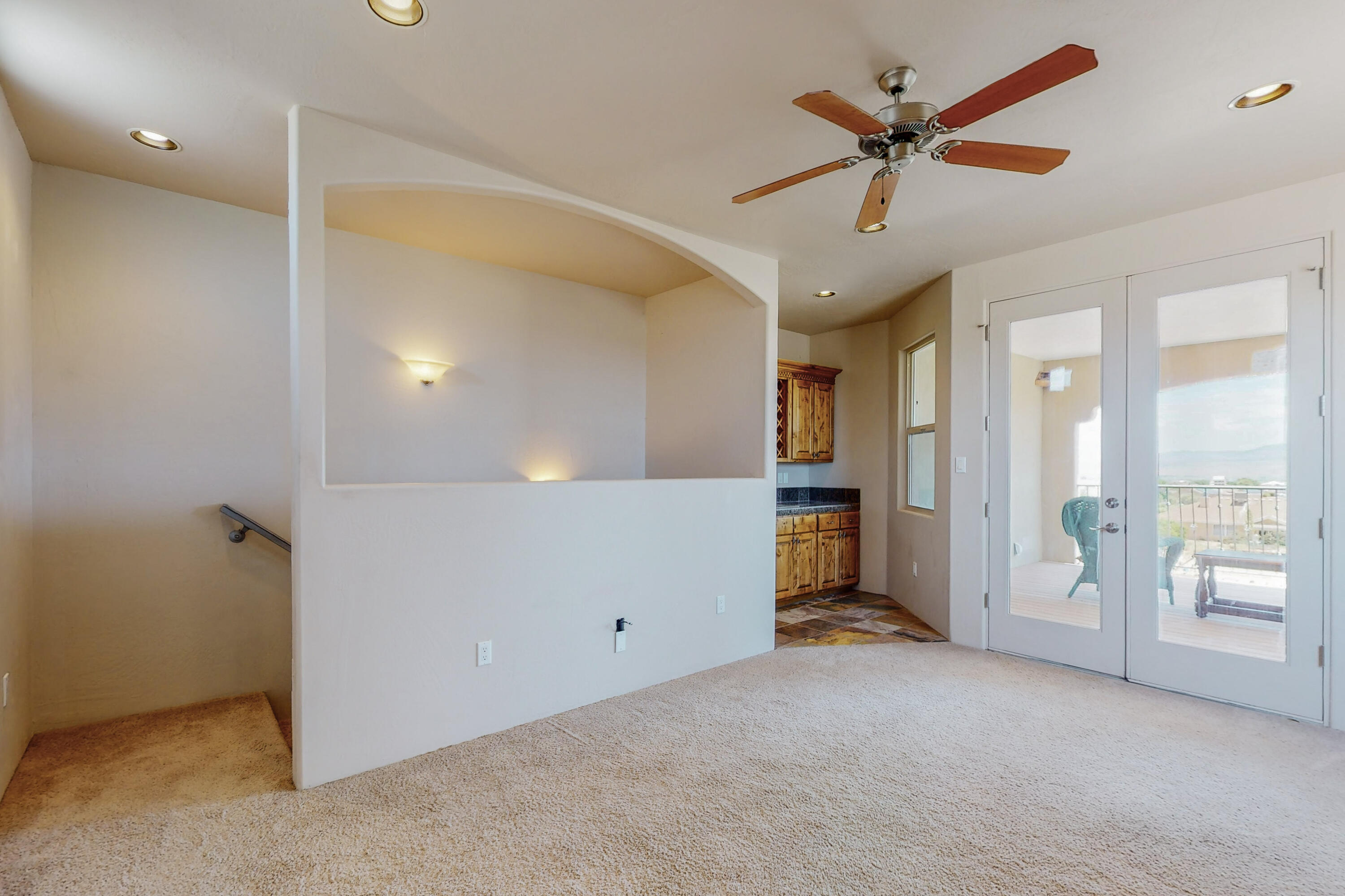 1024 Ontario Place NE