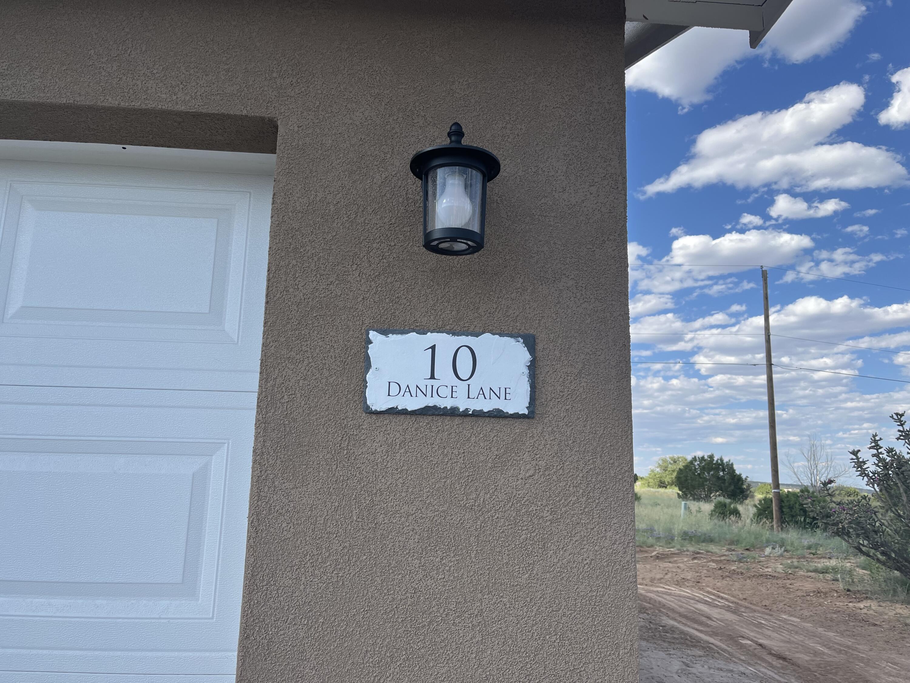 10 Danice Lane