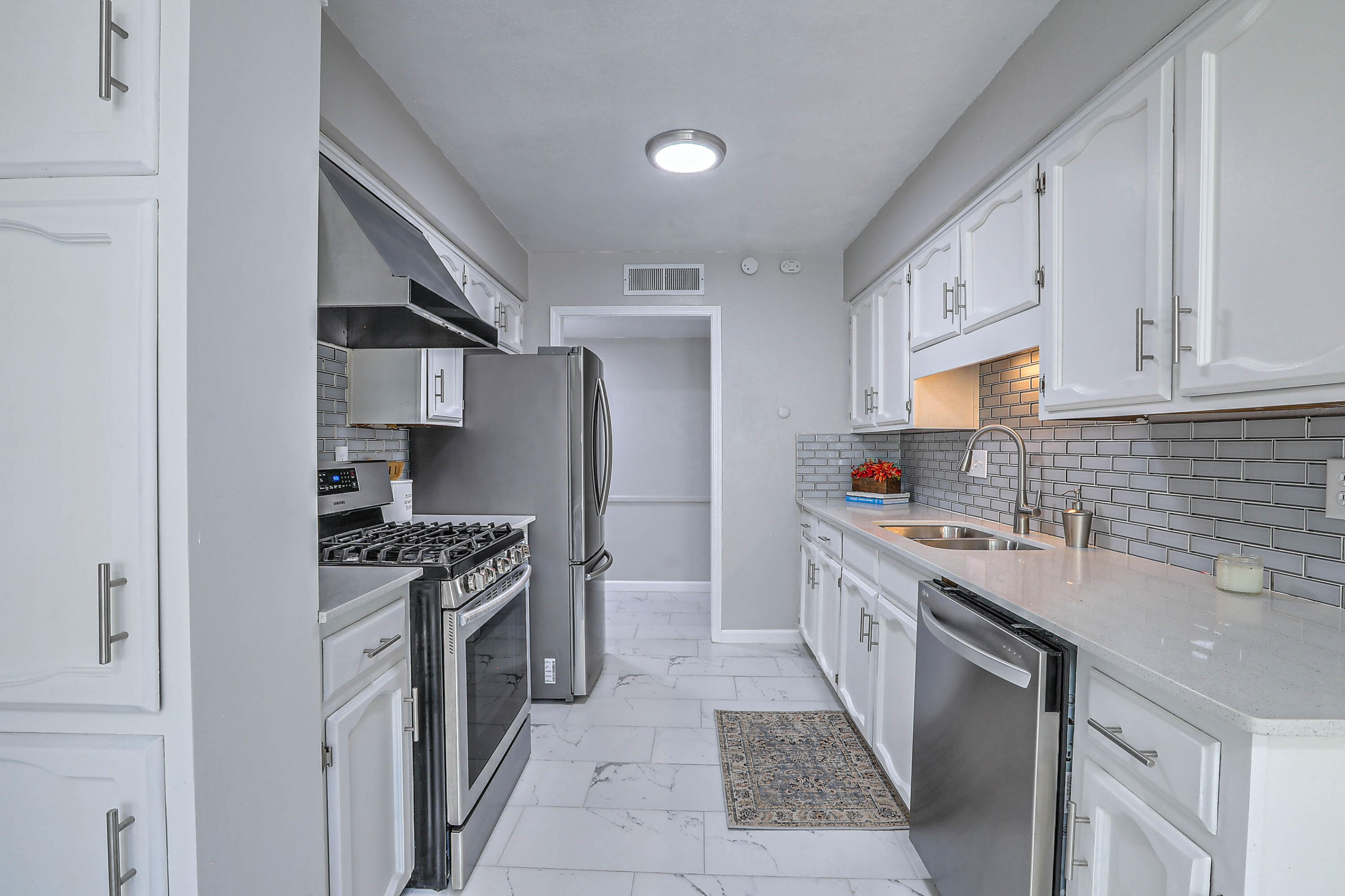 12328 Princess Jeanne Avenue NE