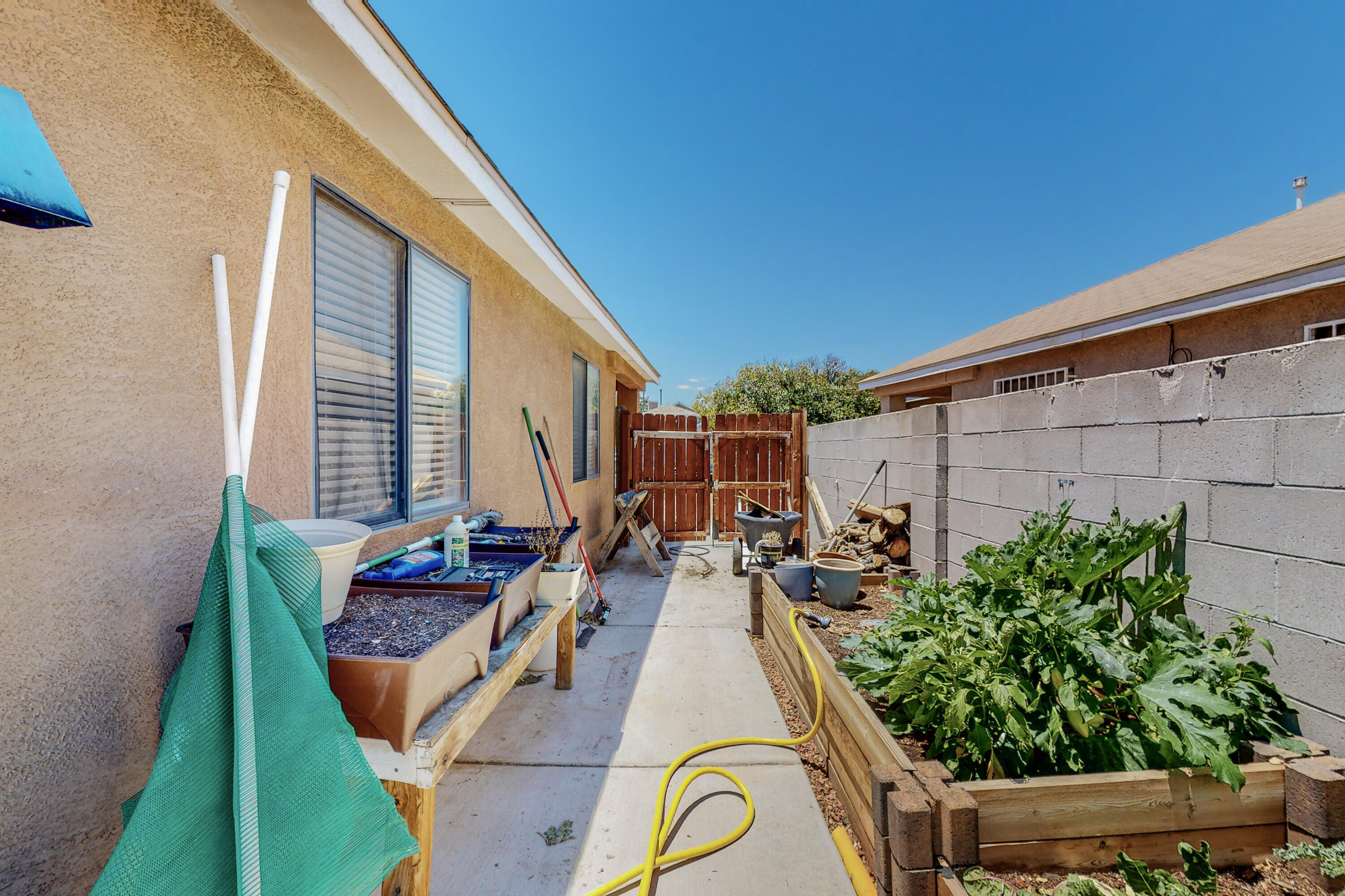 512 Thoroughbred Drive SW