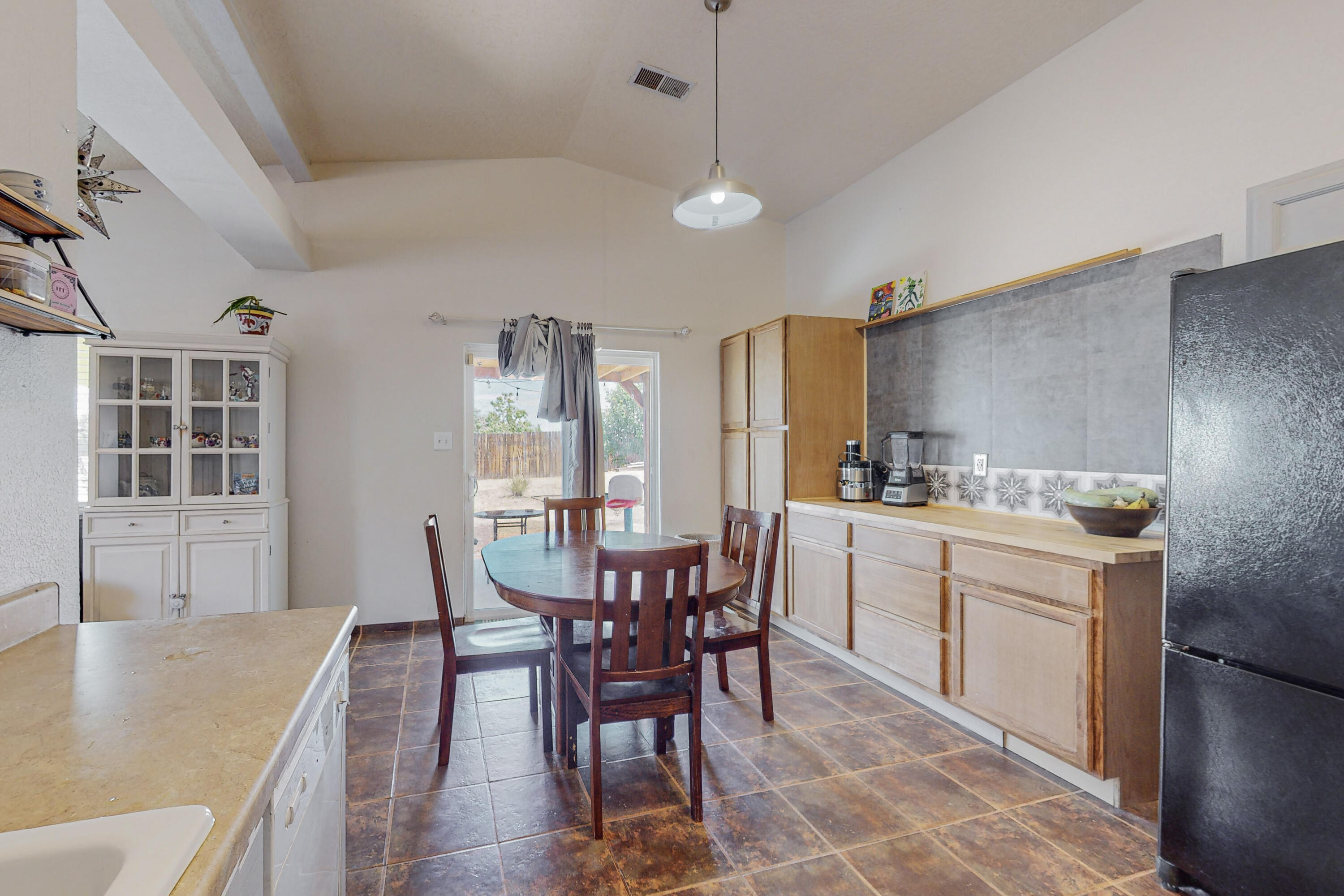 512 Thoroughbred Drive SW