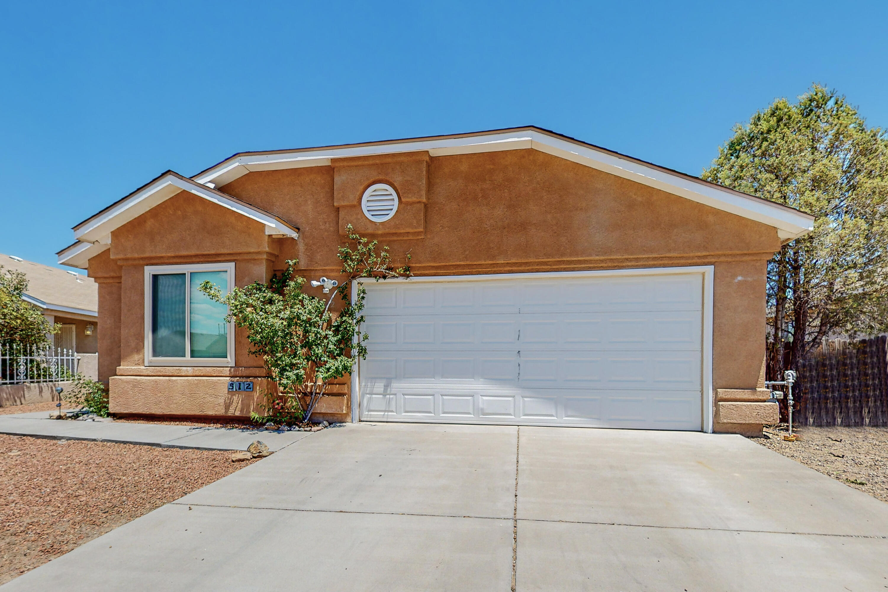 512 Thoroughbred Drive SW