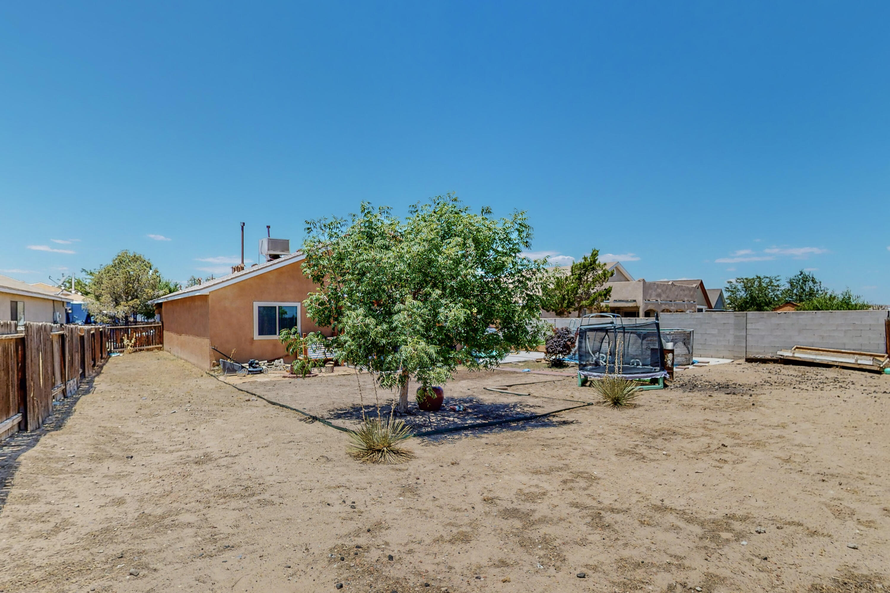 512 Thoroughbred Drive SW