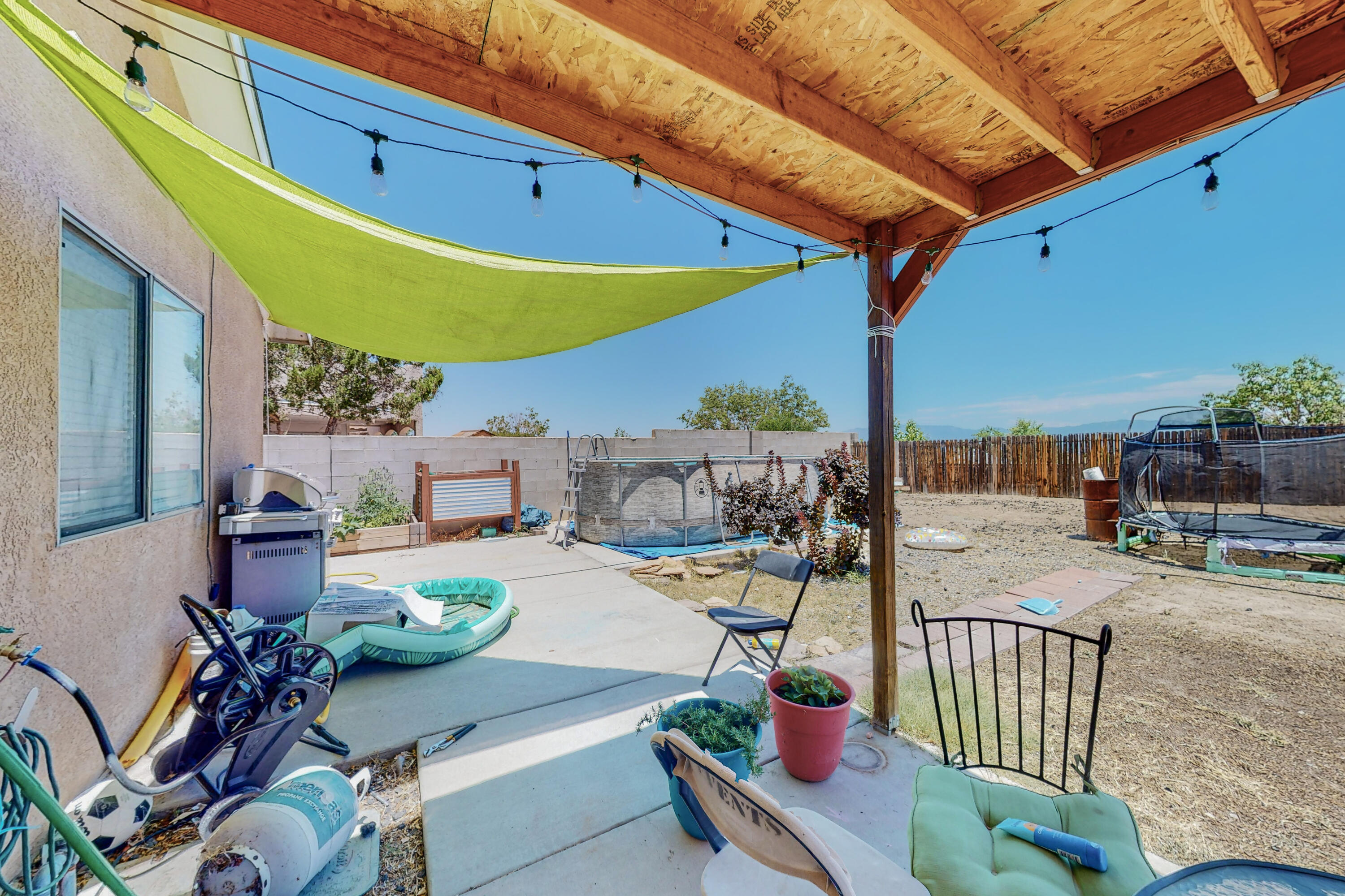 512 Thoroughbred Drive SW