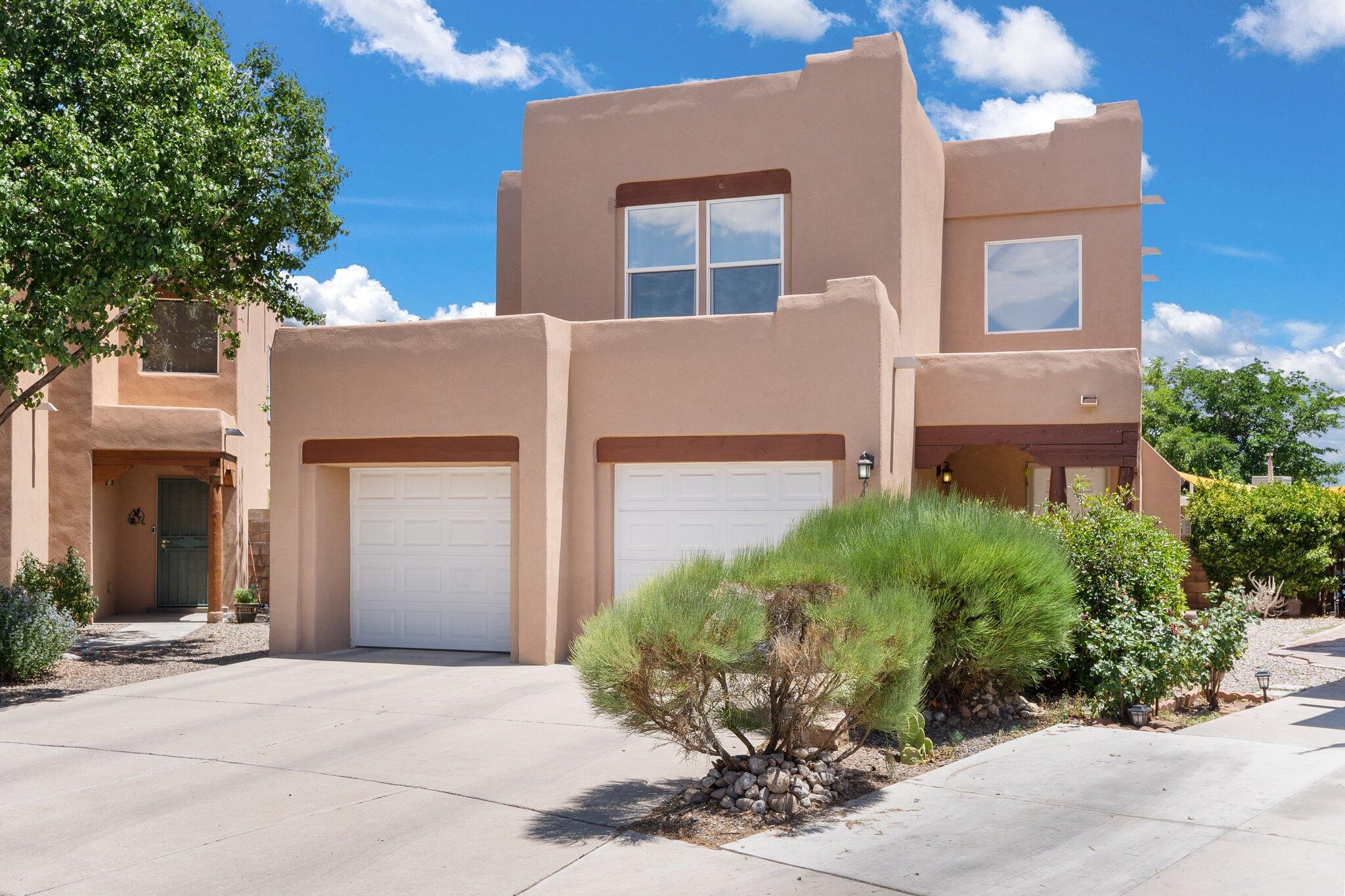 6404 Mesa Alegre Avenue NW
