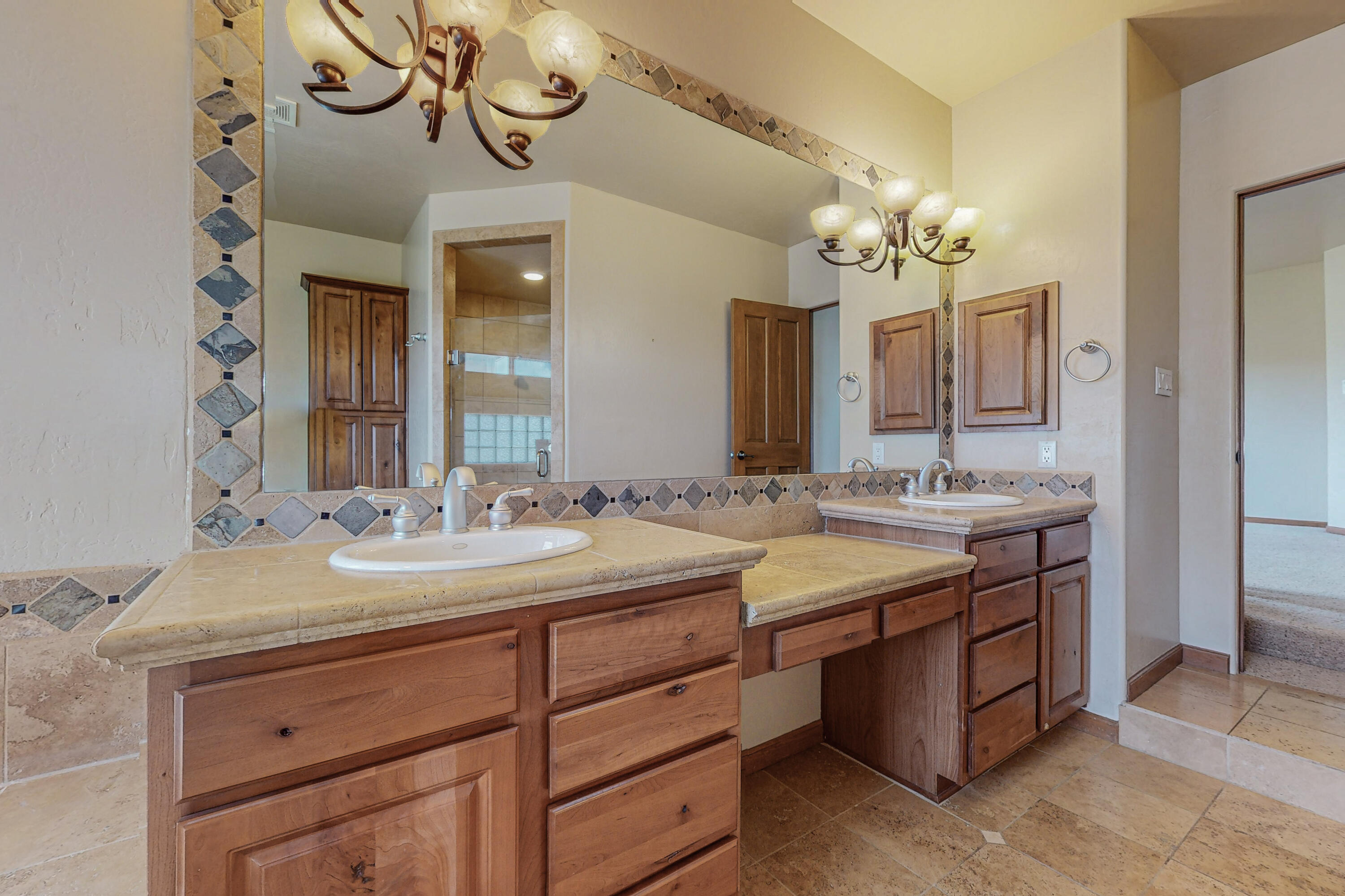 8208 Grape Vine Court NE