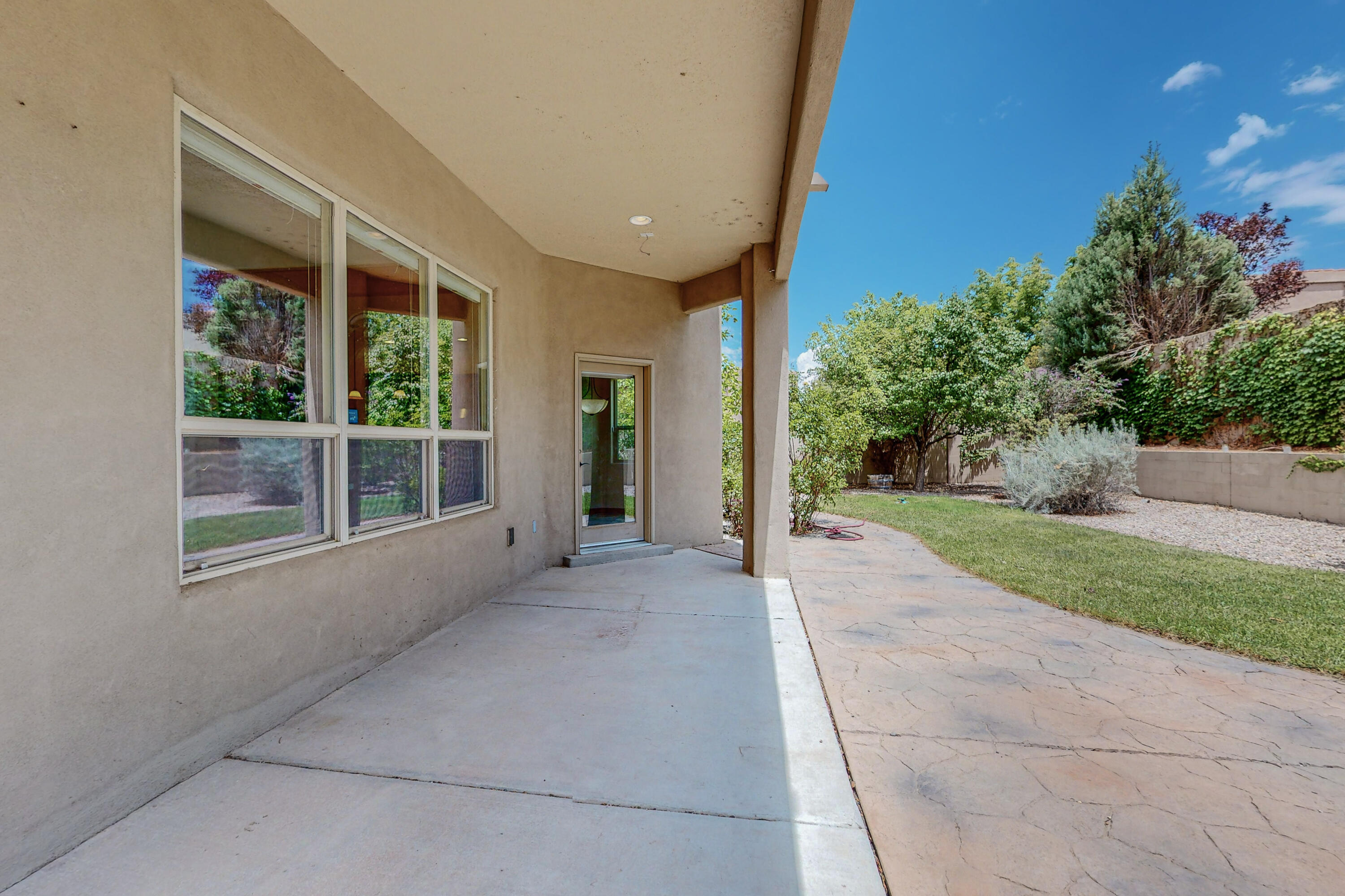 8208 Grape Vine Court NE