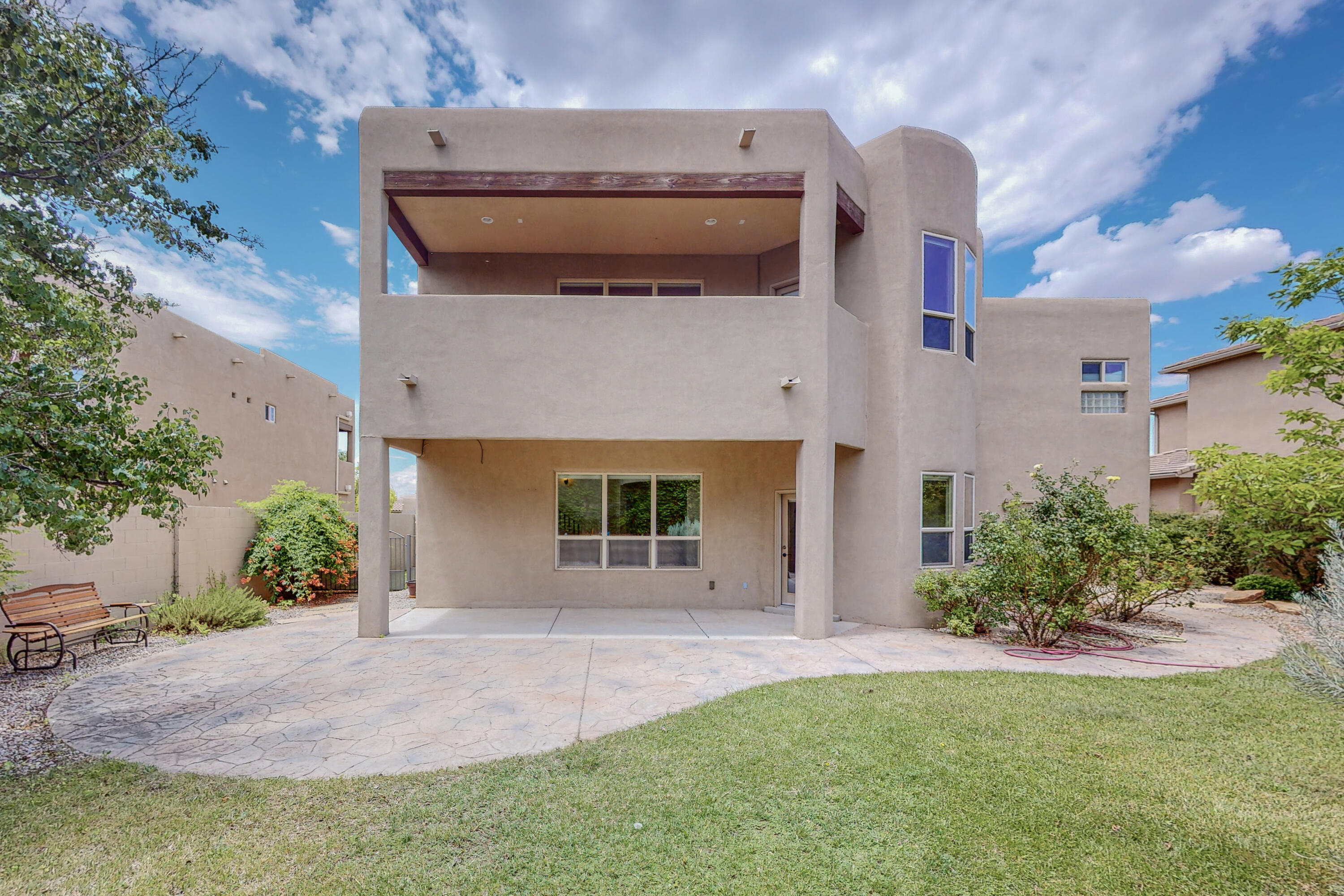 8208 Grape Vine Court NE