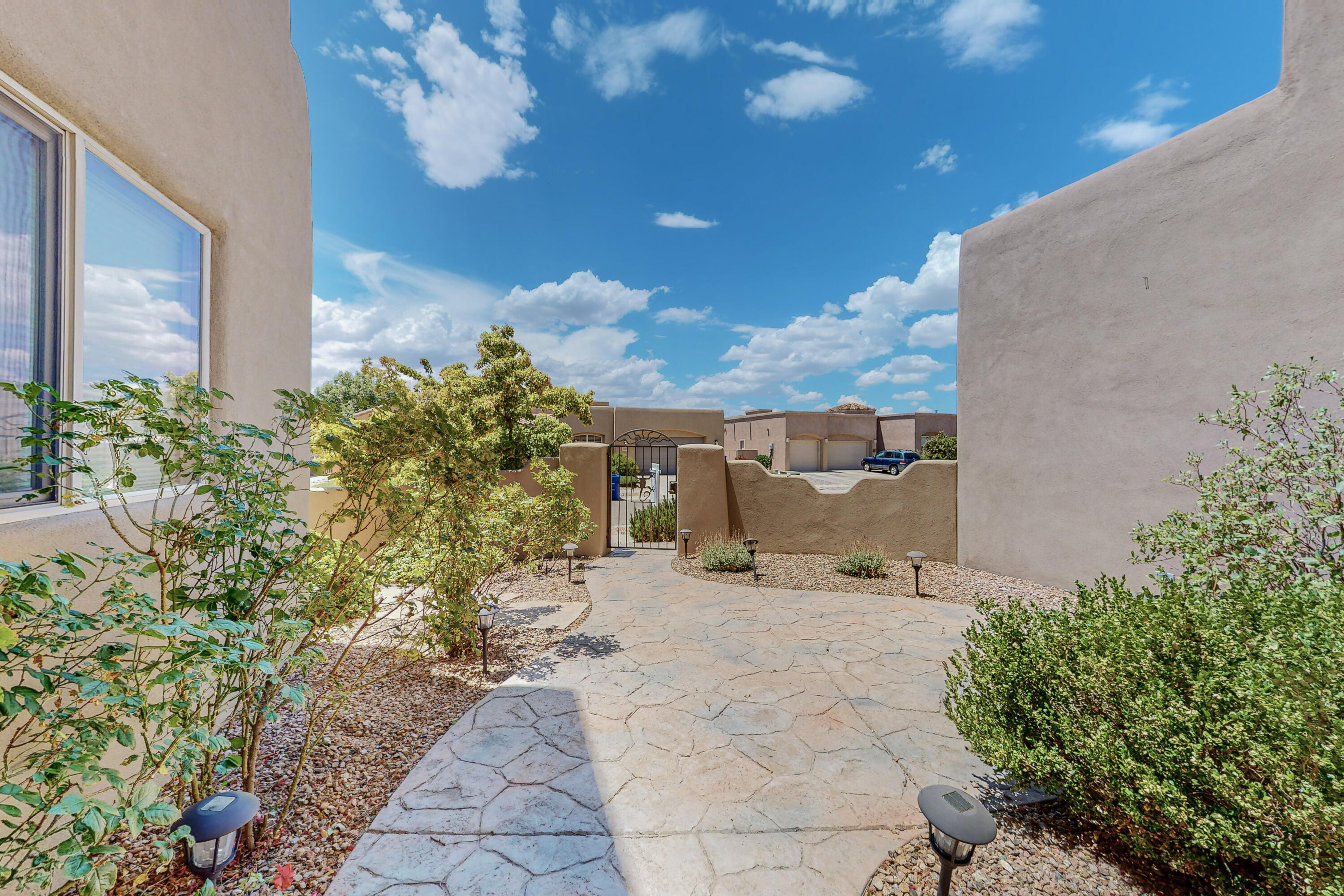 8208 Grape Vine Court NE