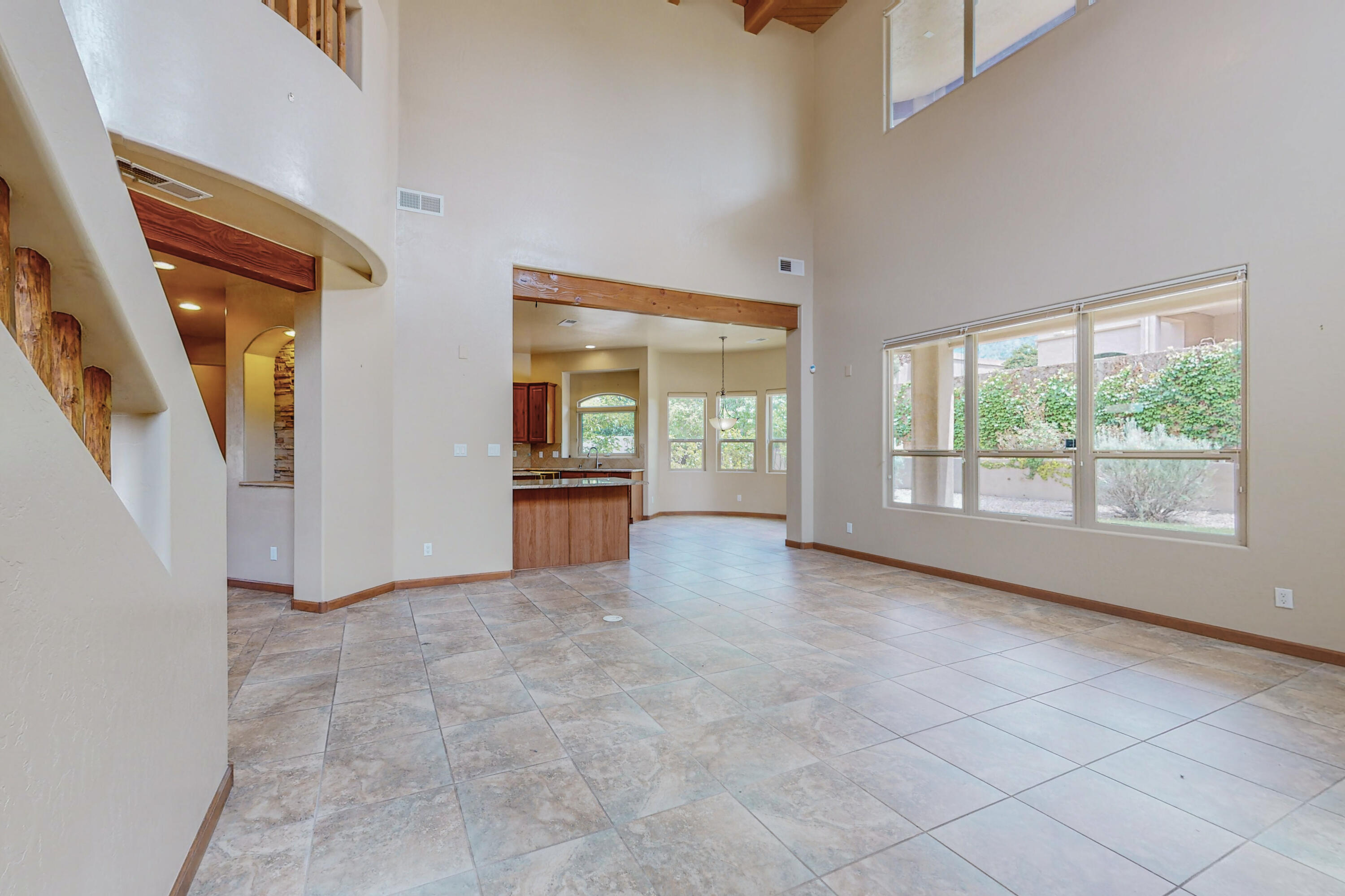 8208 Grape Vine Court NE