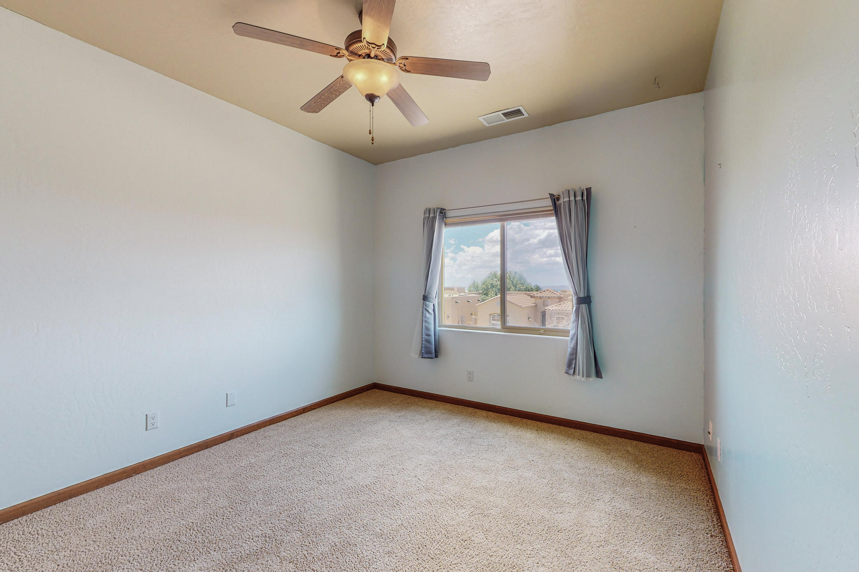 8208 Grape Vine Court NE