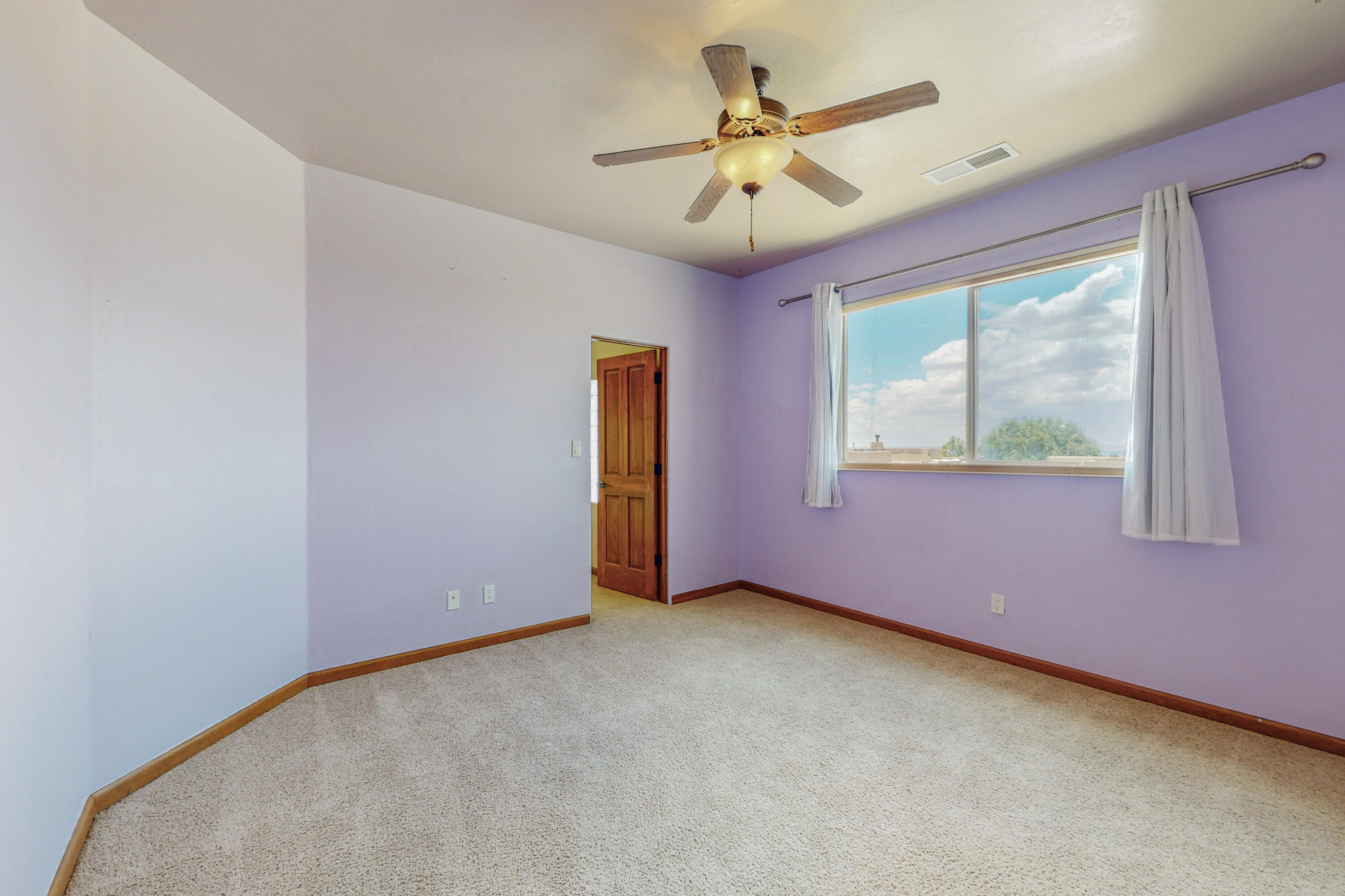 8208 Grape Vine Court NE