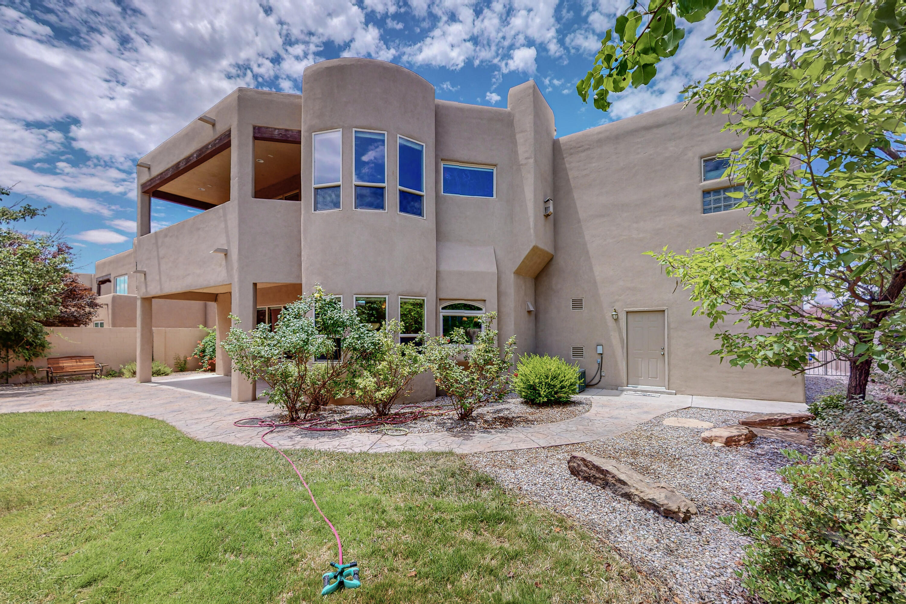 8208 Grape Vine Court NE
