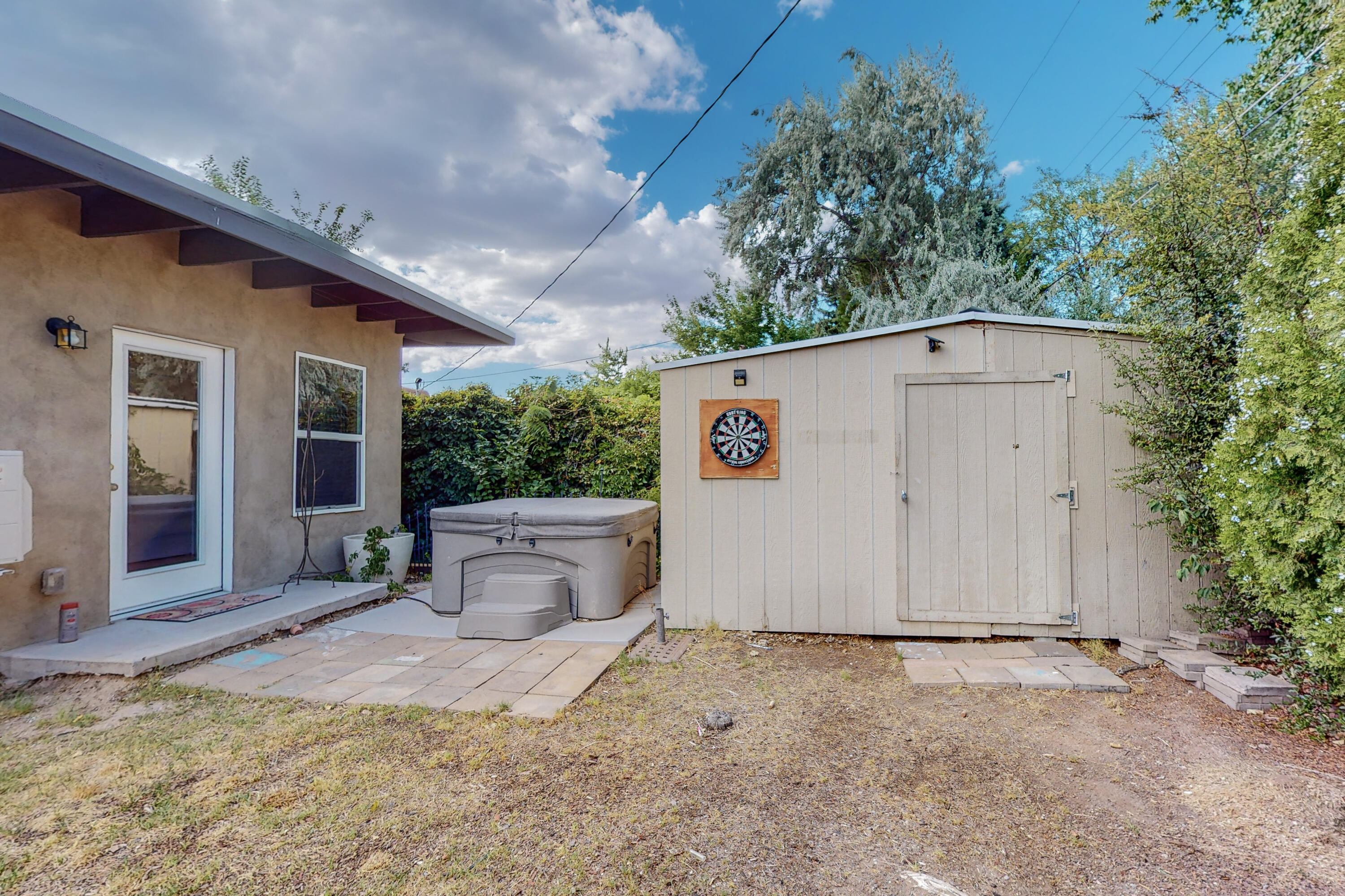 1718 Solano Drive NE