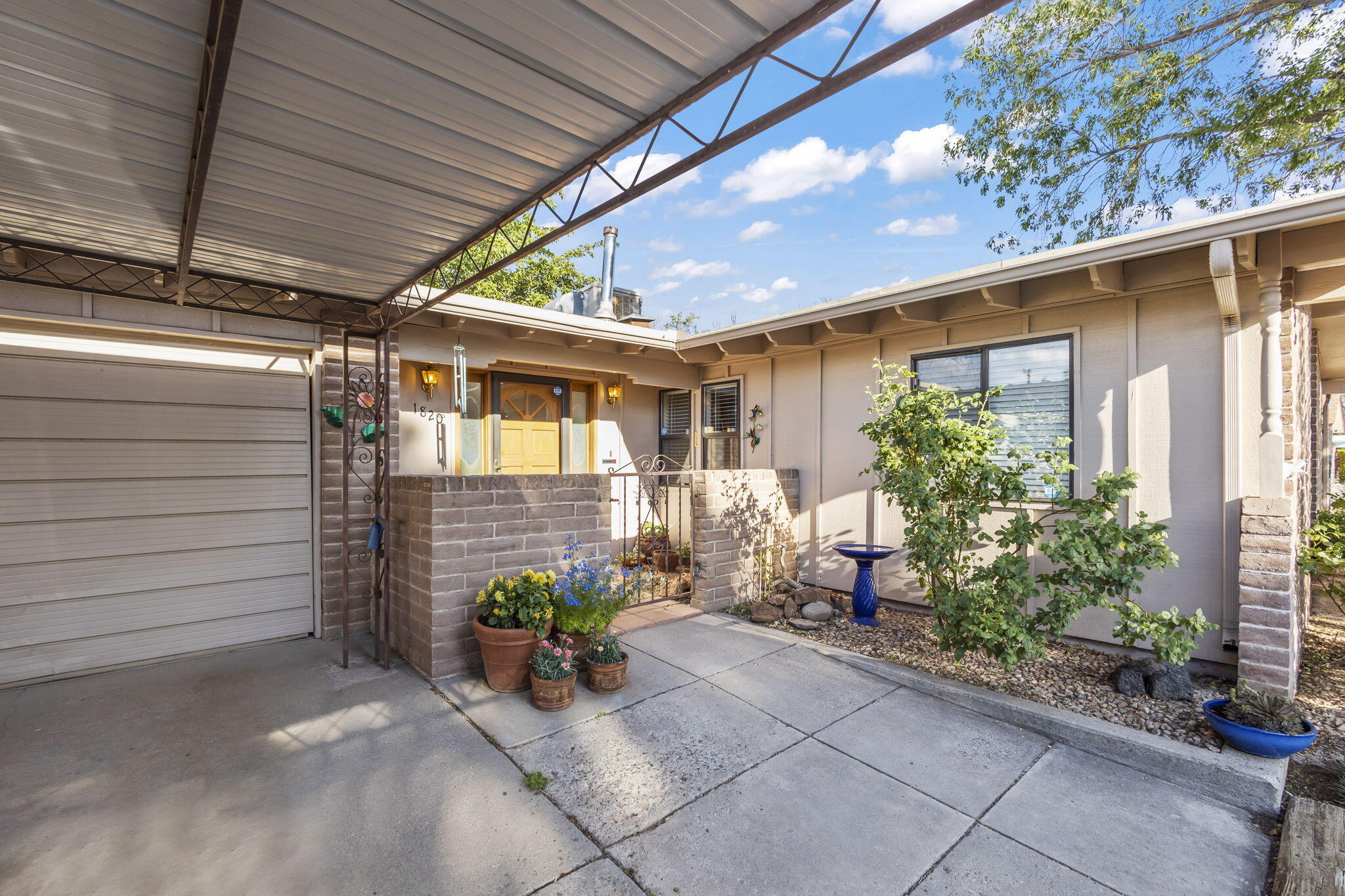 1820 Figueroa Court NE