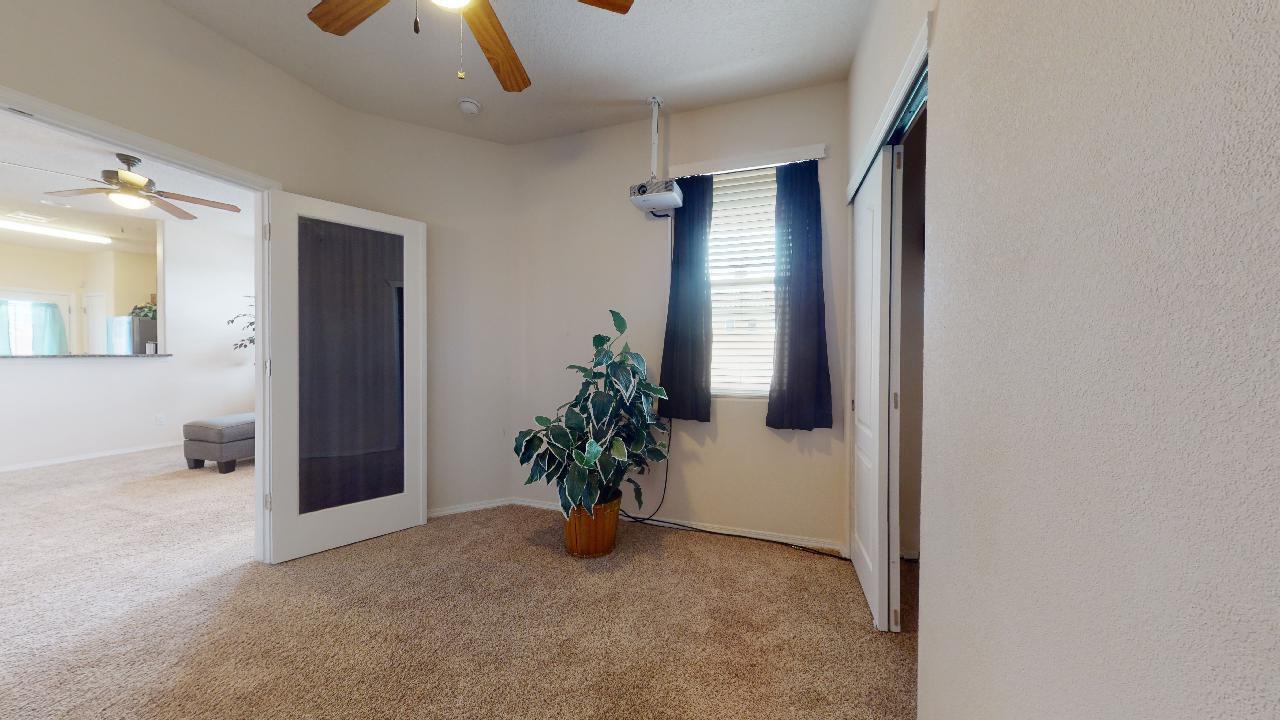 2231 Vista De Colinas Drive SE