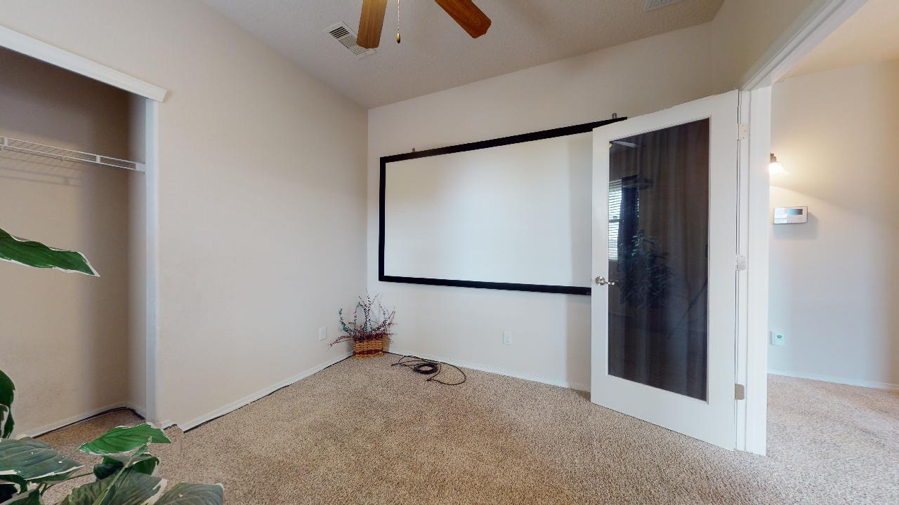 2231 Vista De Colinas Drive SE