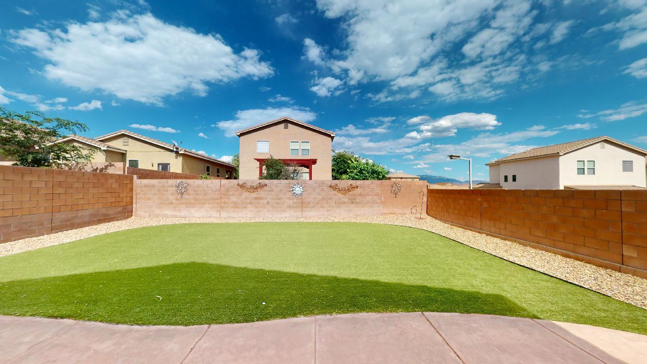 2231 Vista De Colinas Drive SE