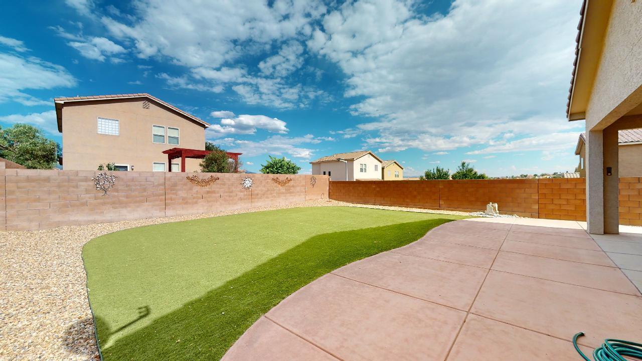 2231 Vista De Colinas Drive SE