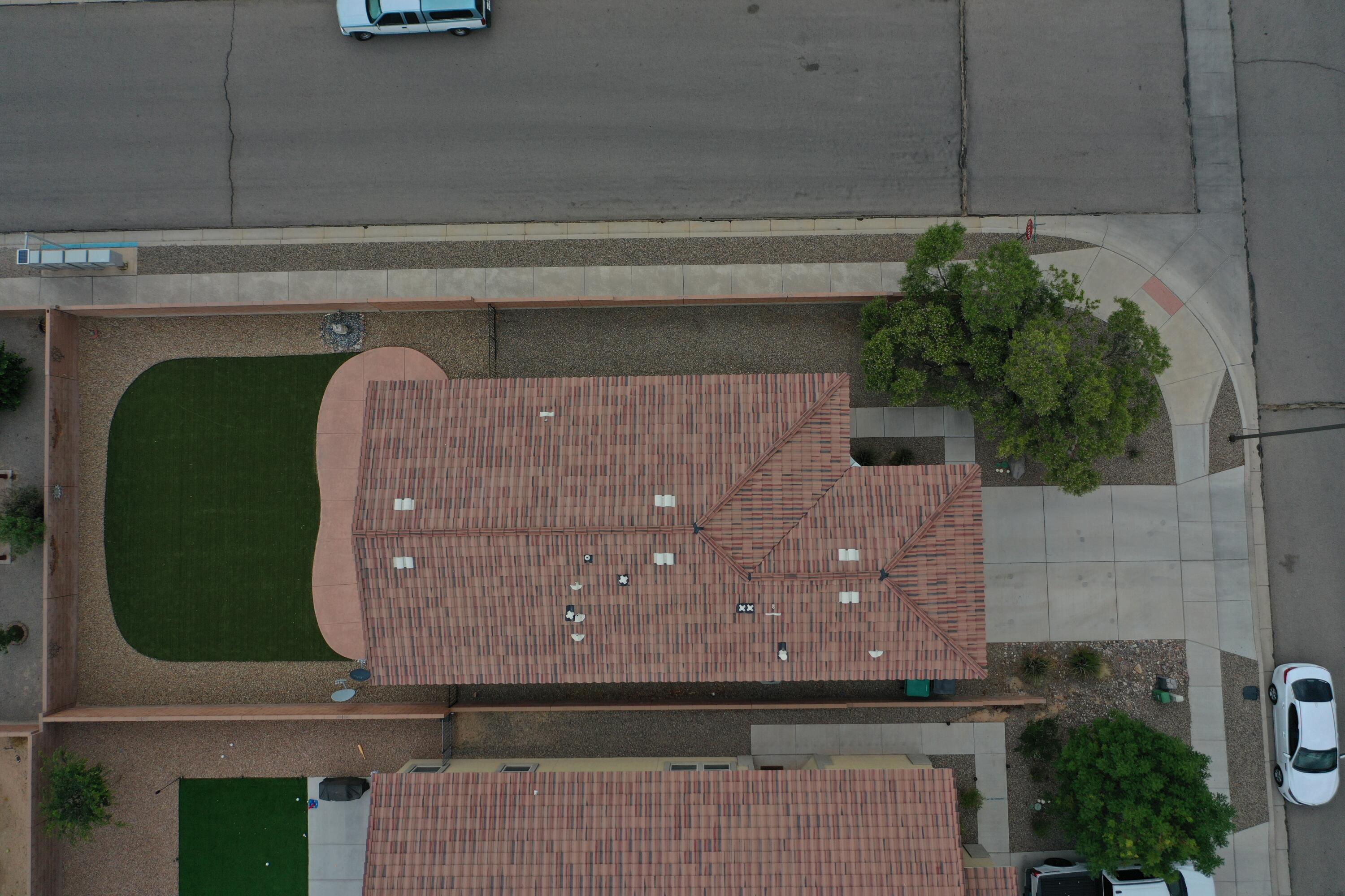 2231 Vista De Colinas Drive SE