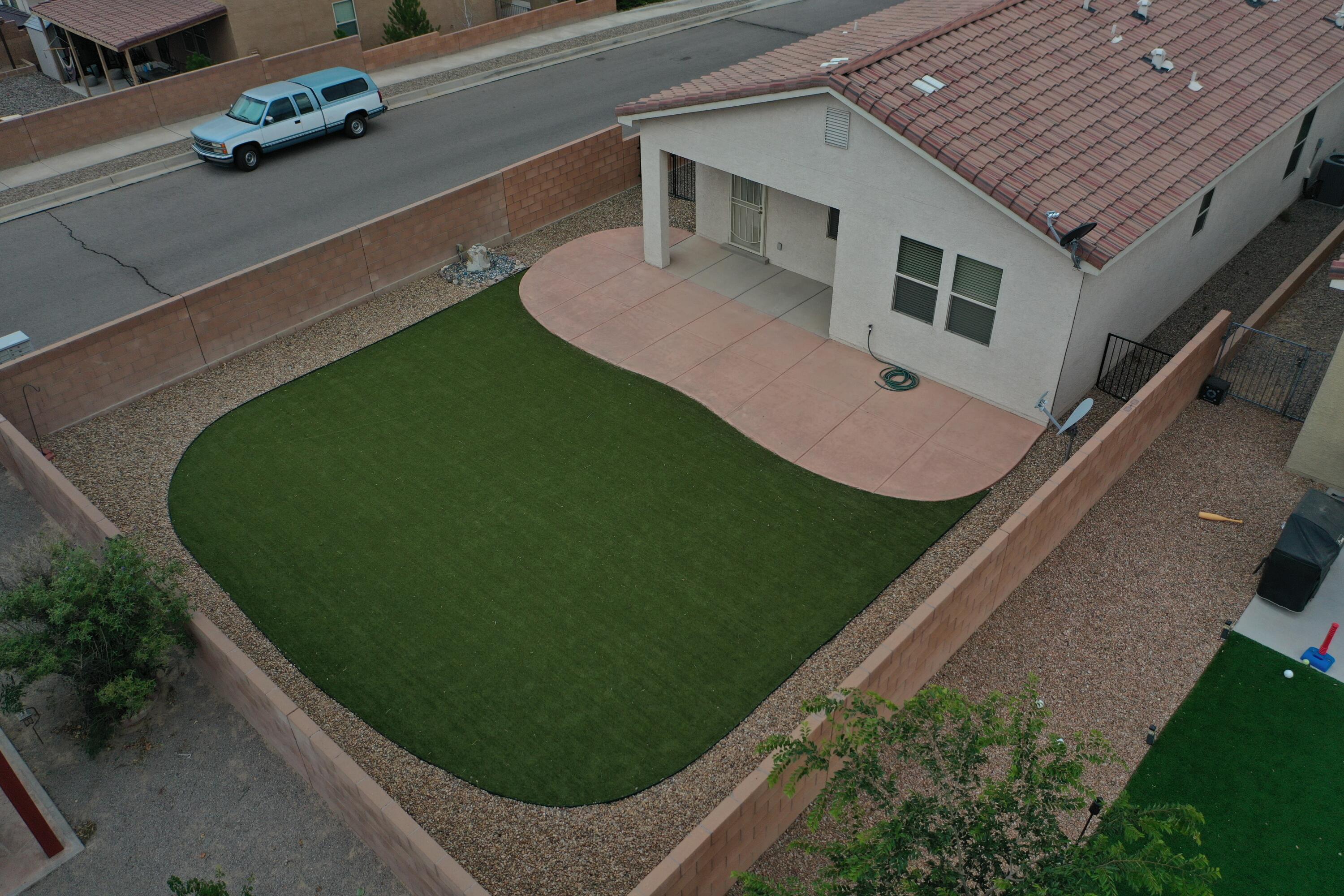 2231 Vista De Colinas Drive SE