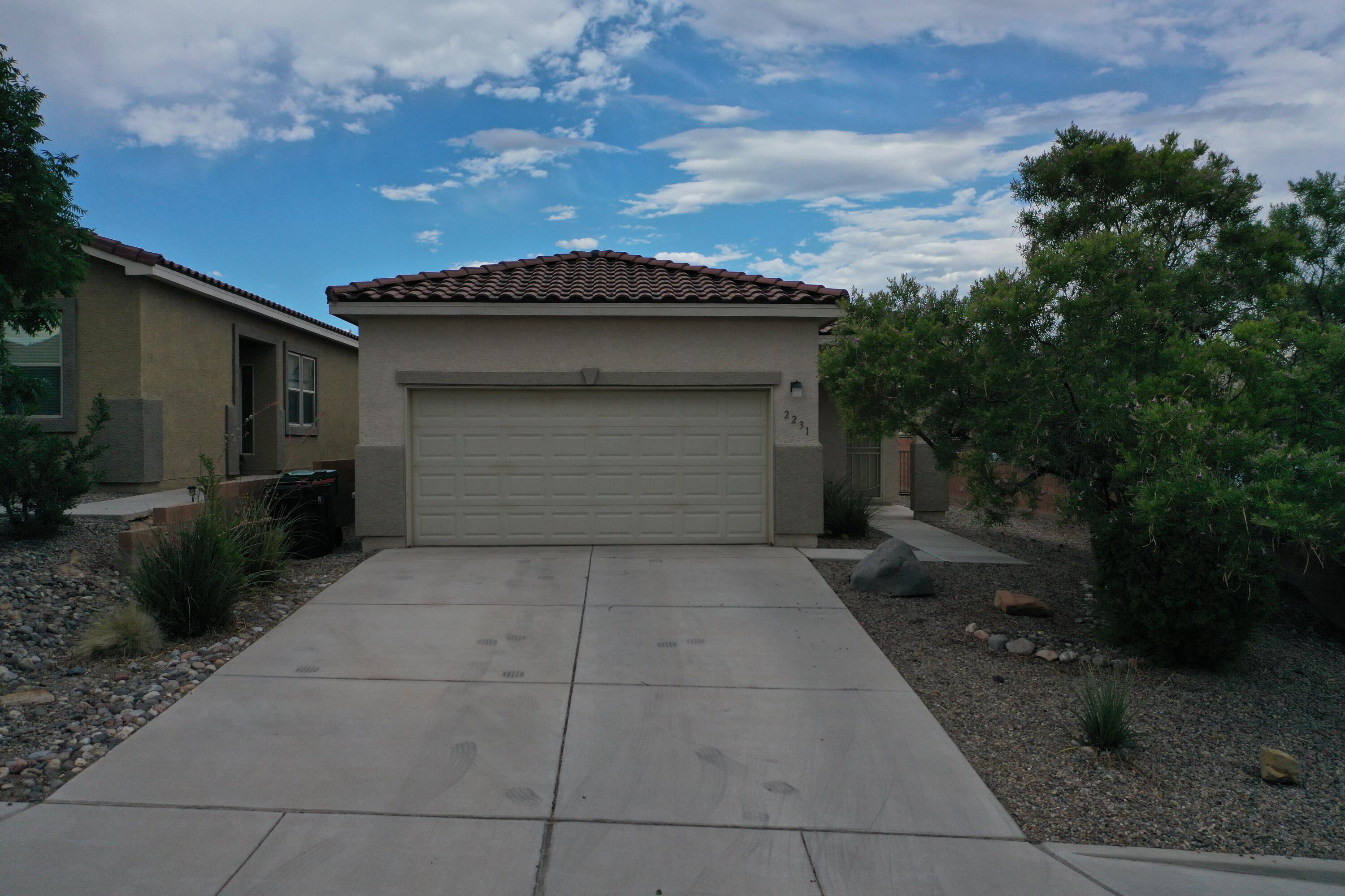 2231 Vista De Colinas Drive SE