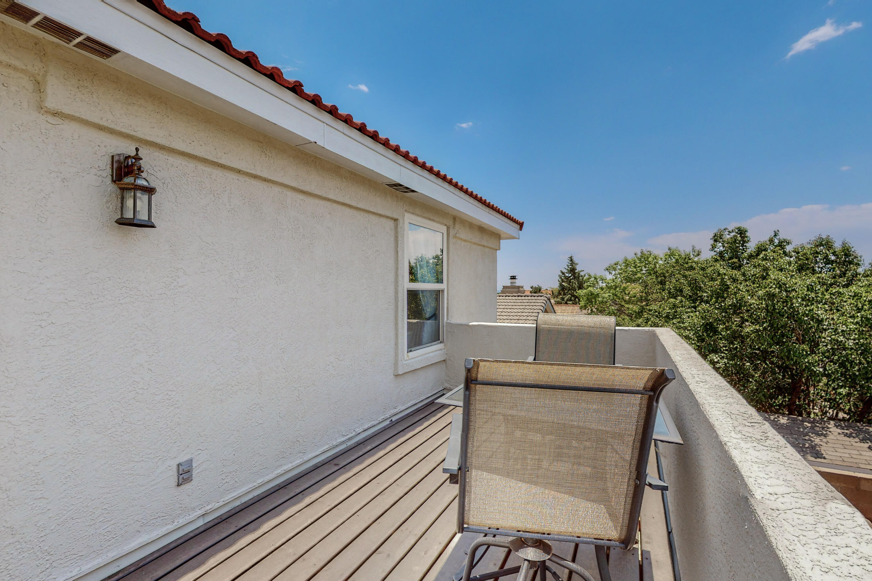 8423 La Ventura Court NW