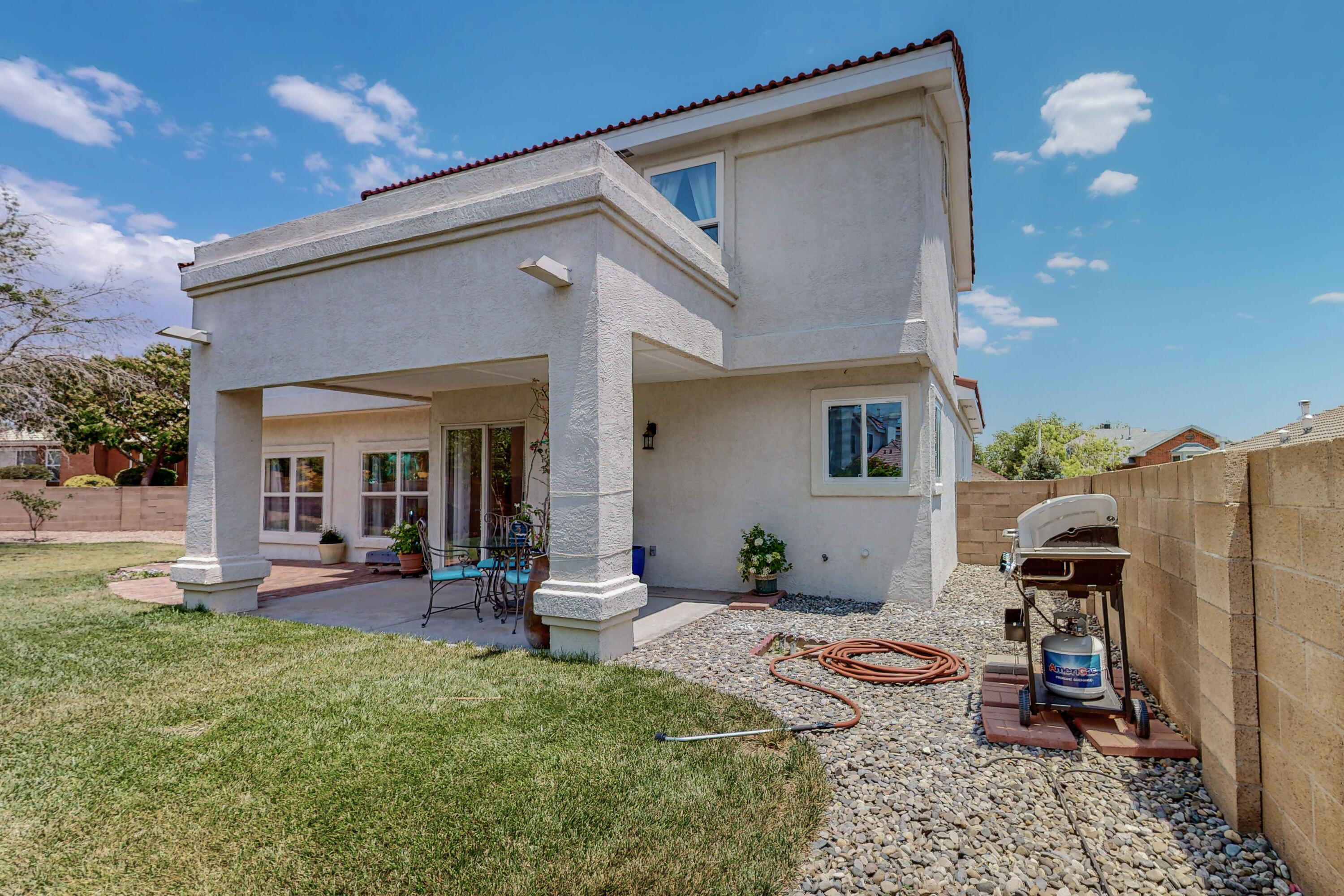 8423 La Ventura Court NW