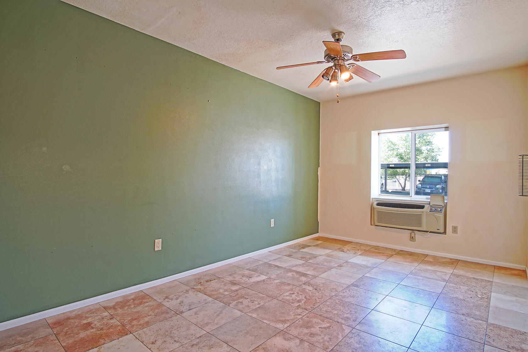 351 Washington Street SE Unit: 100