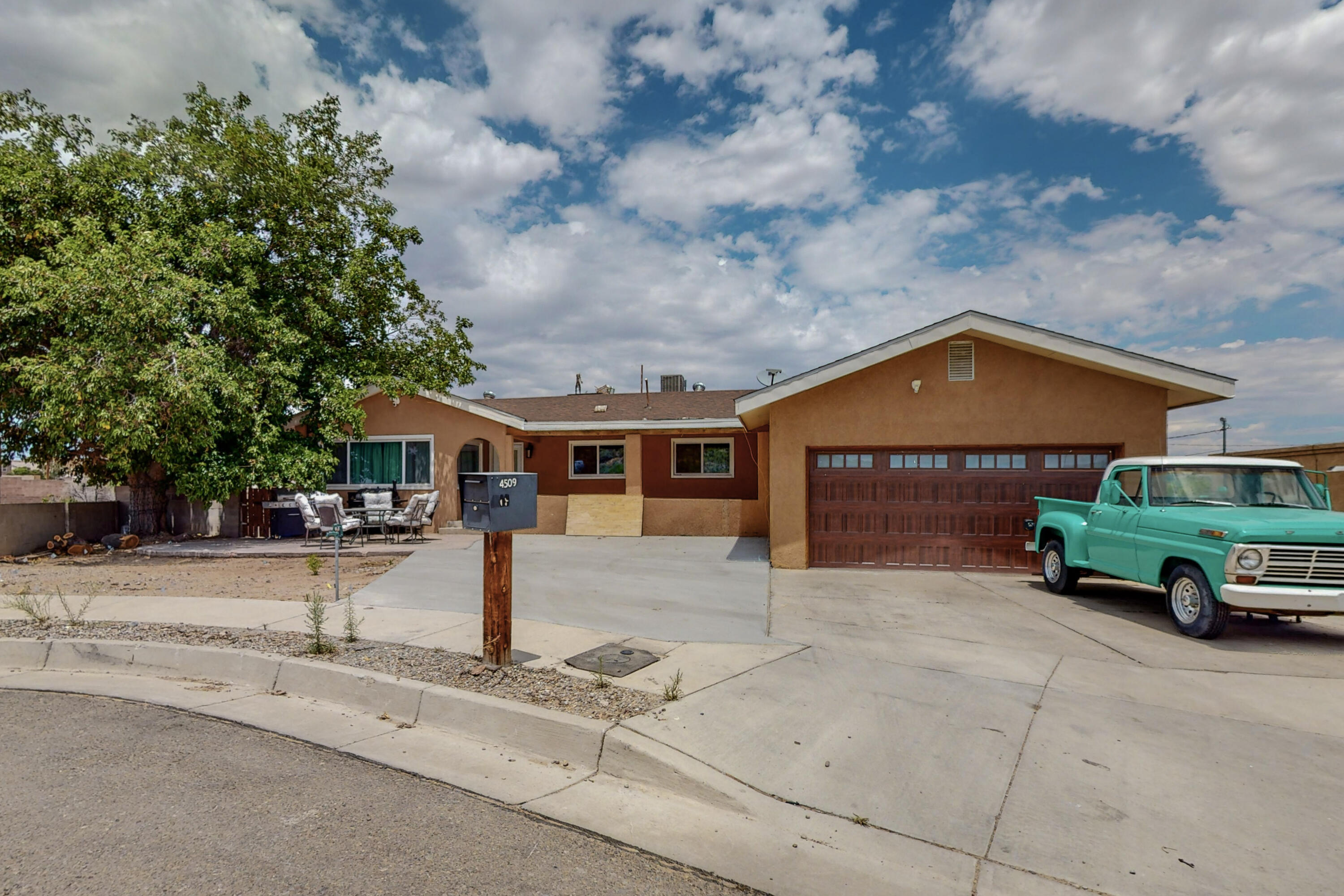 4509 Tottle Avenue NW