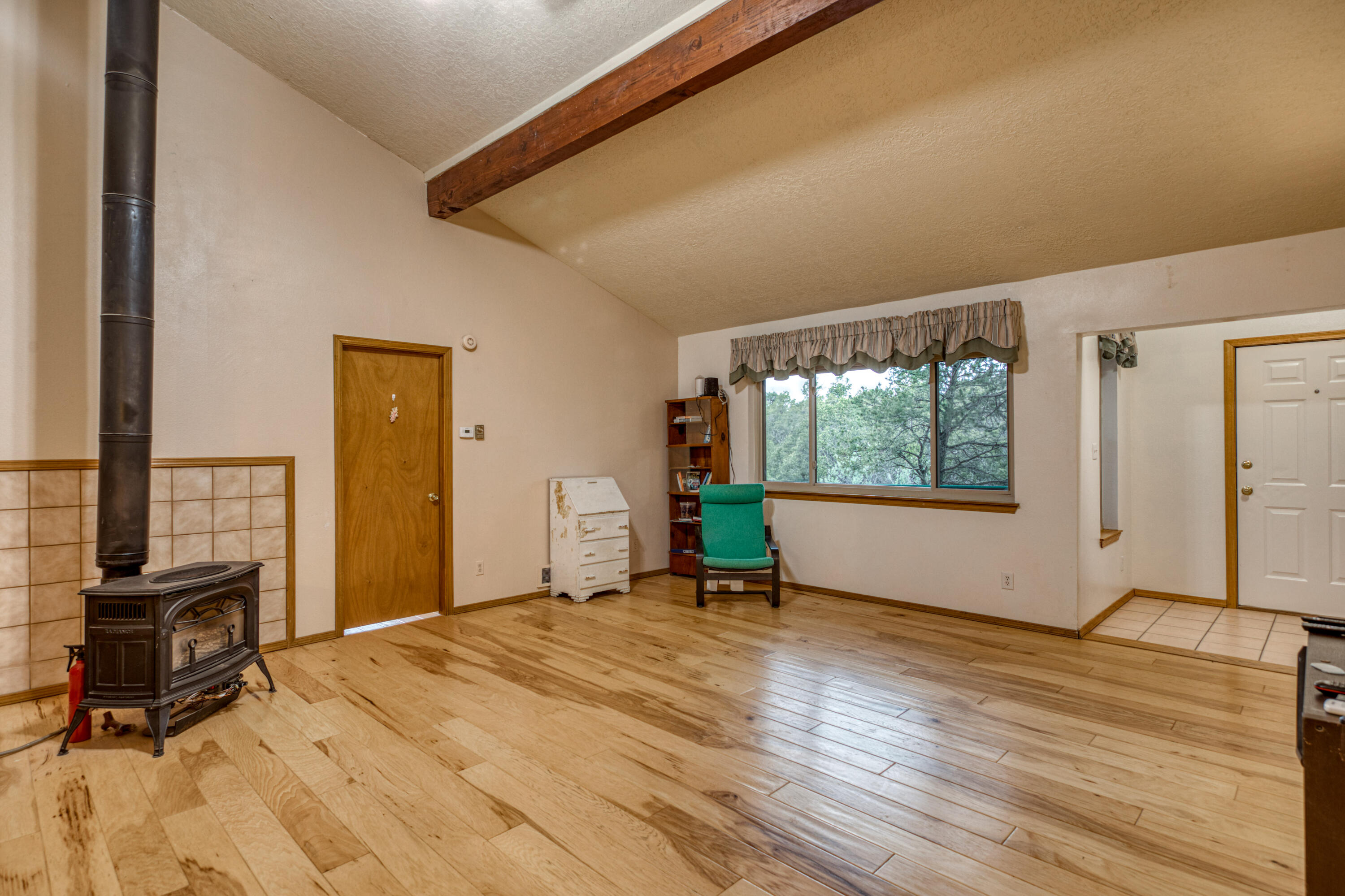 19 Juniper Ridge Road