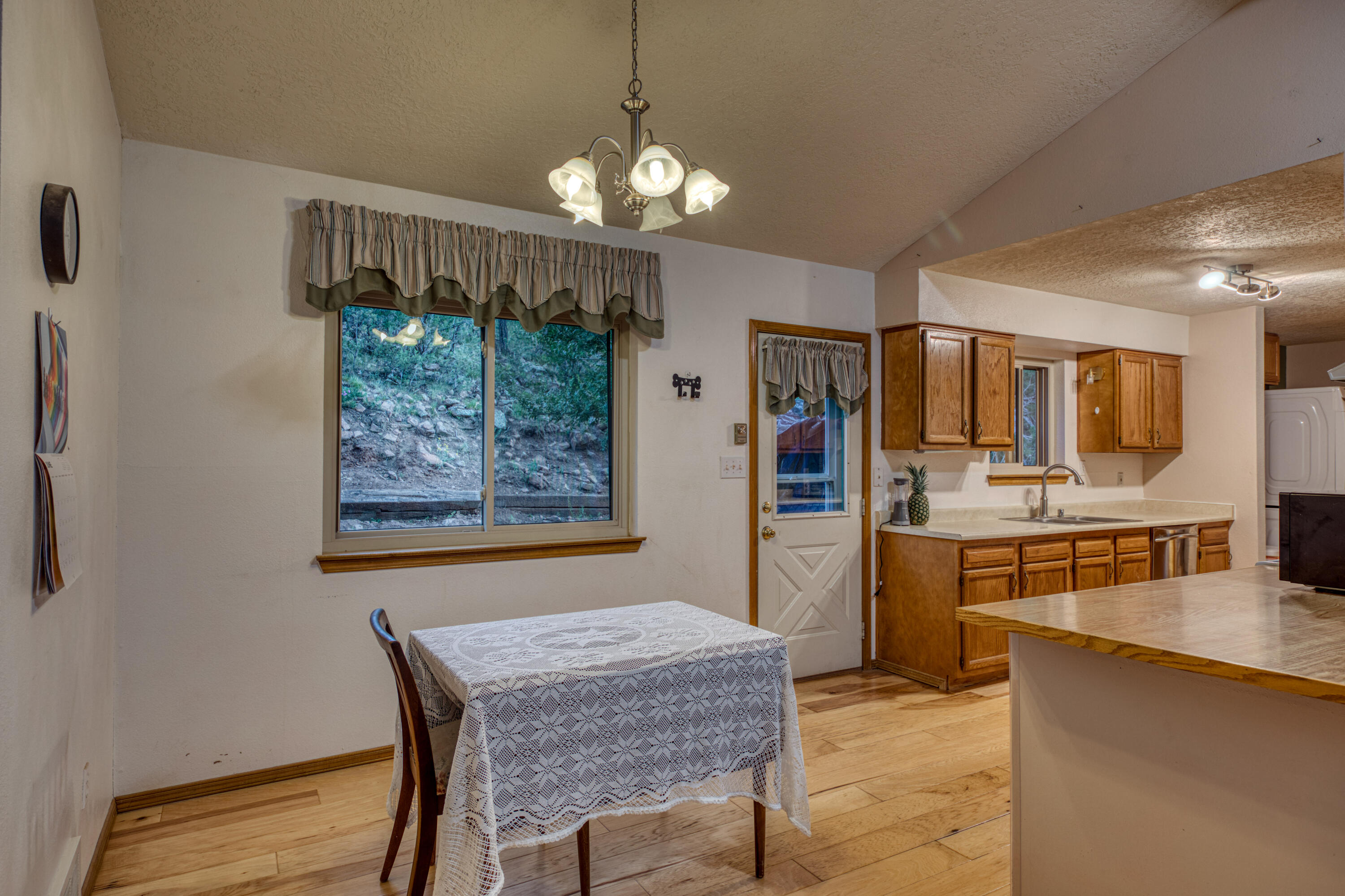 19 Juniper Ridge Road