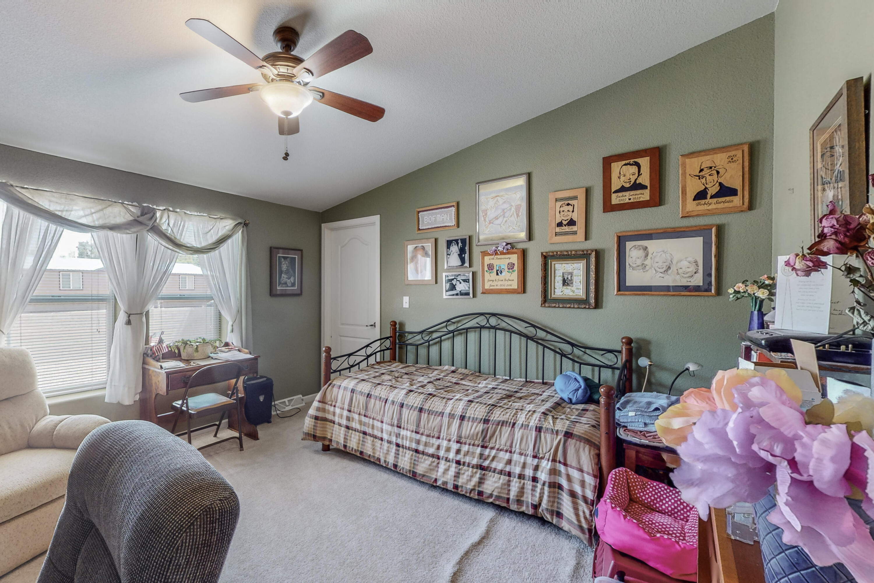 420 Robin Meadow Street NW