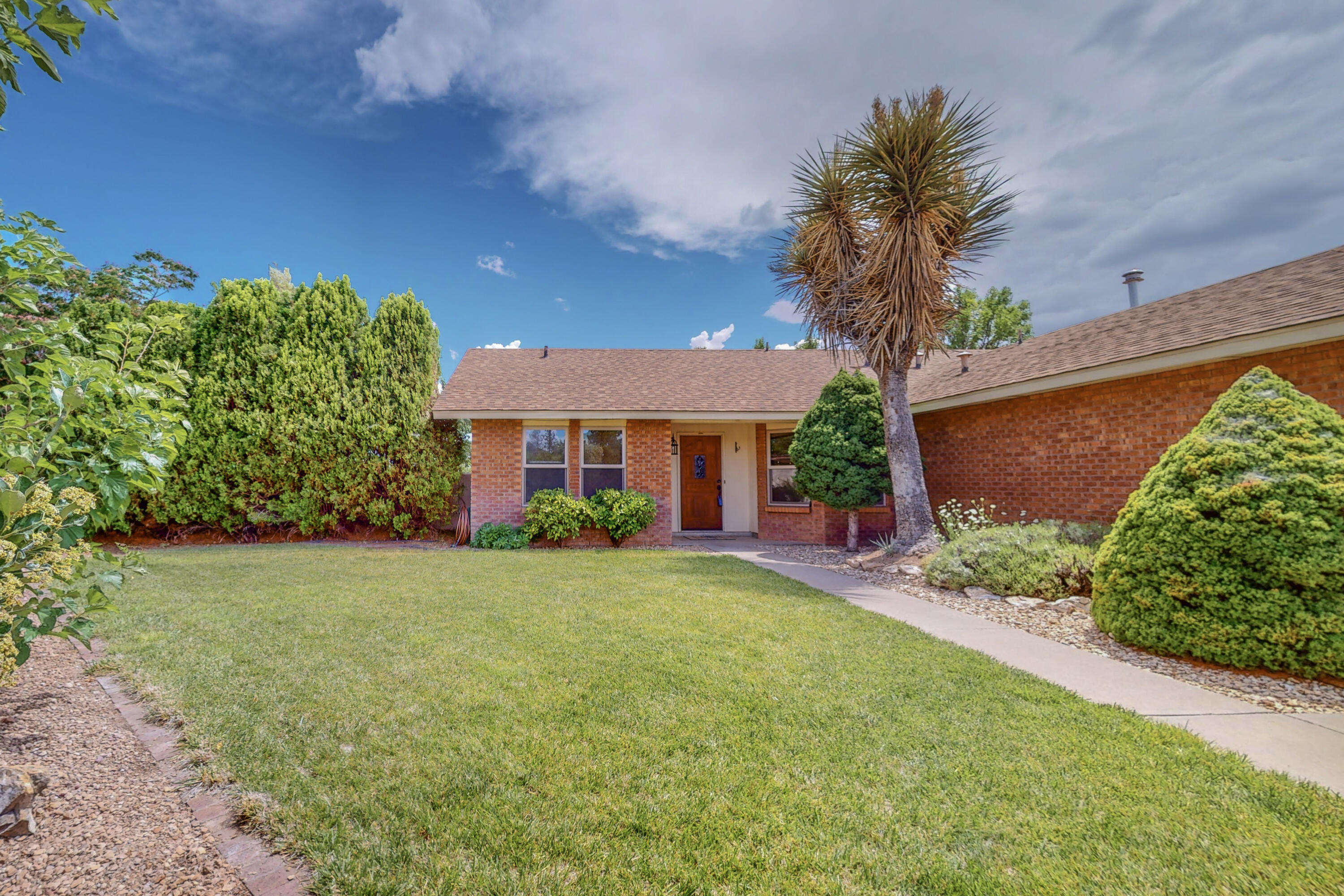 9632 Villa Del Rey NE