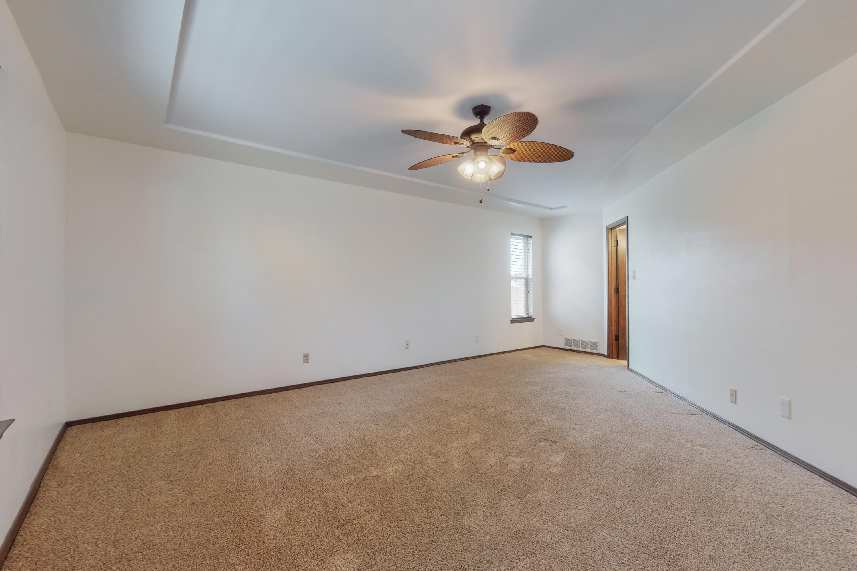9632 Villa Del Rey NE