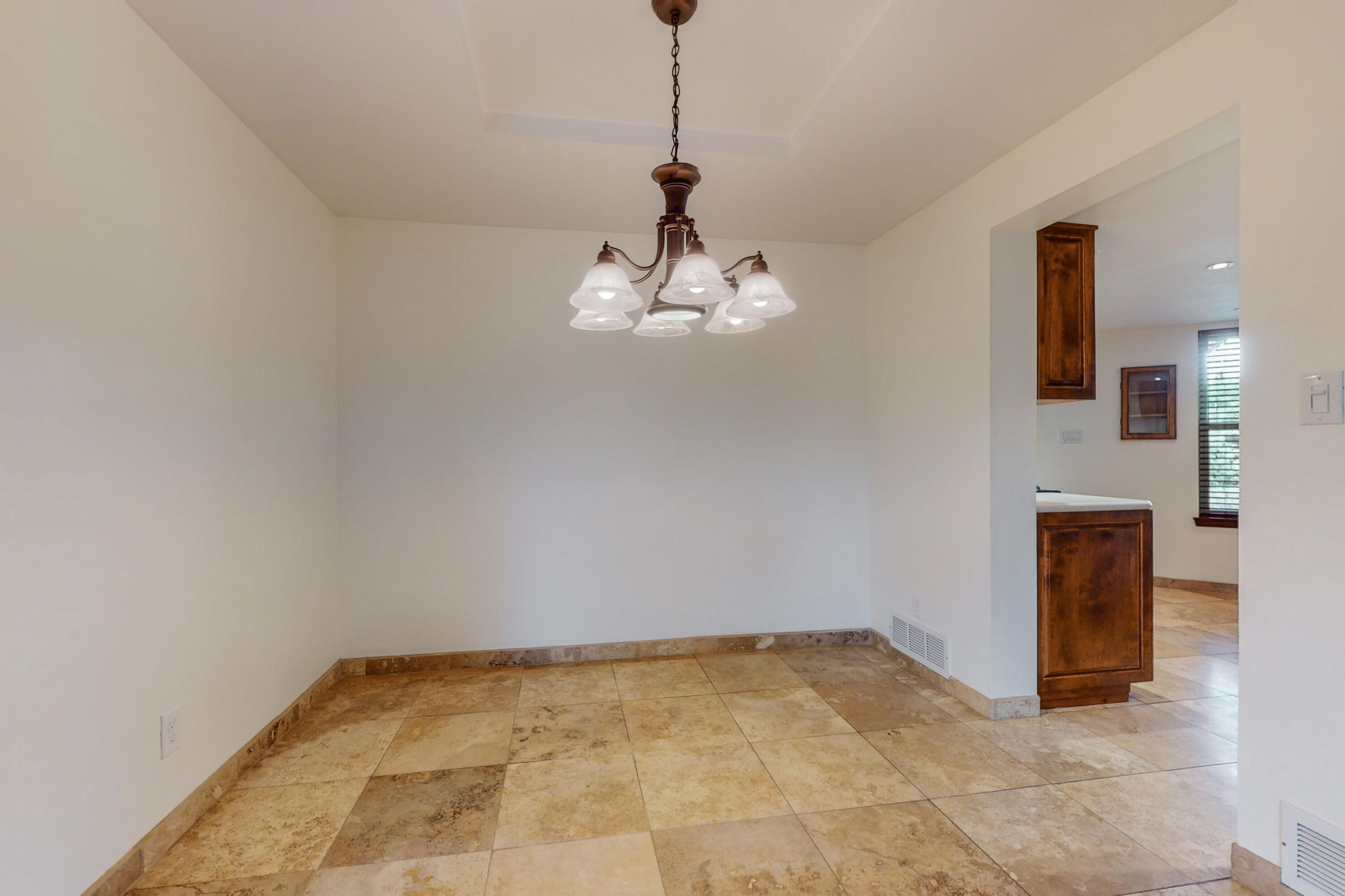 9632 Villa Del Rey NE
