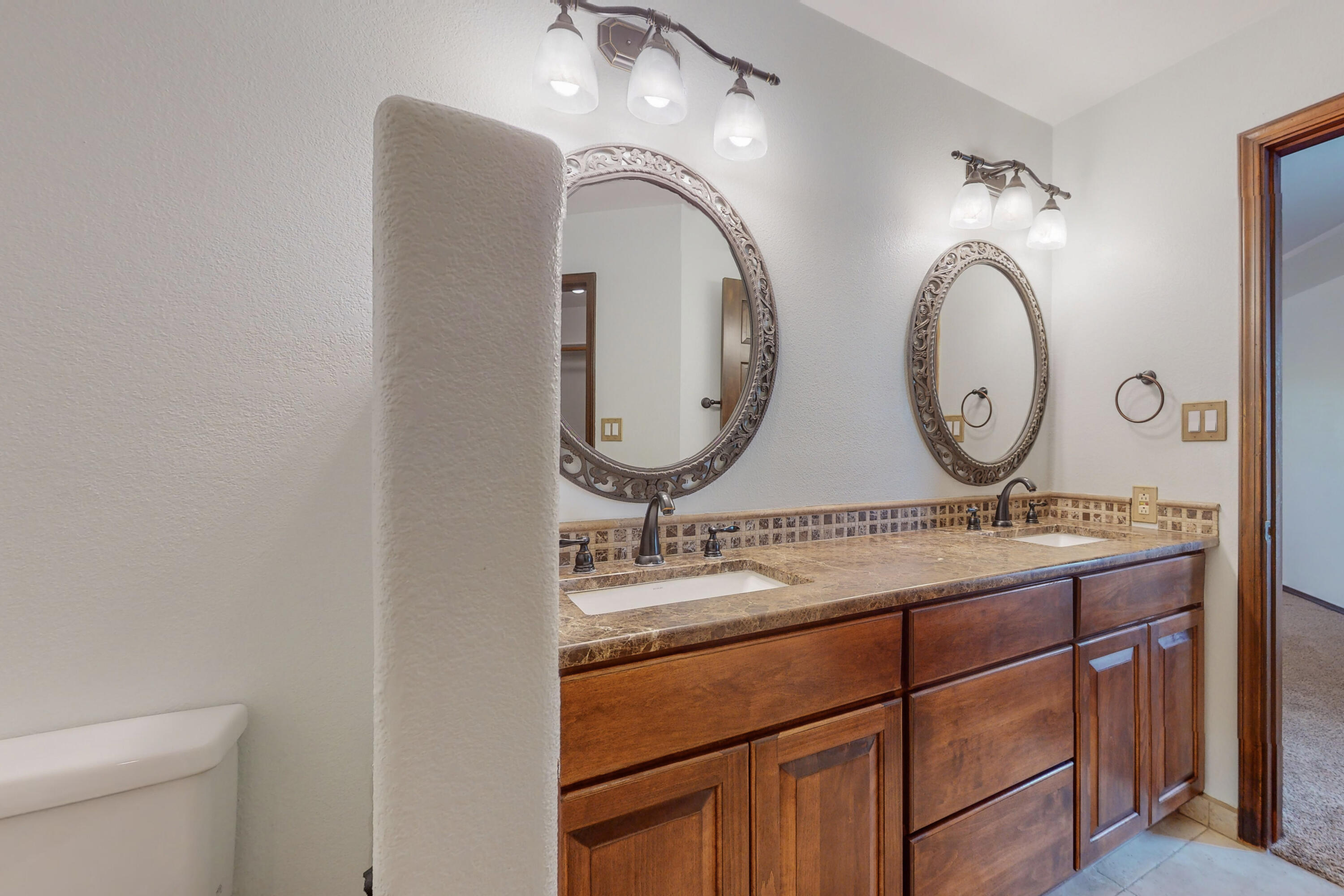 9632 Villa Del Rey NE