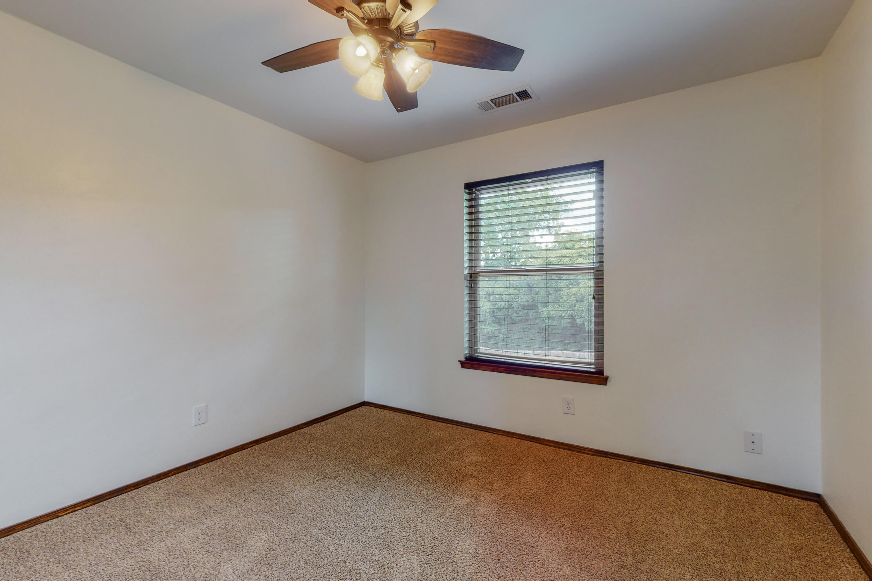 9632 Villa Del Rey NE