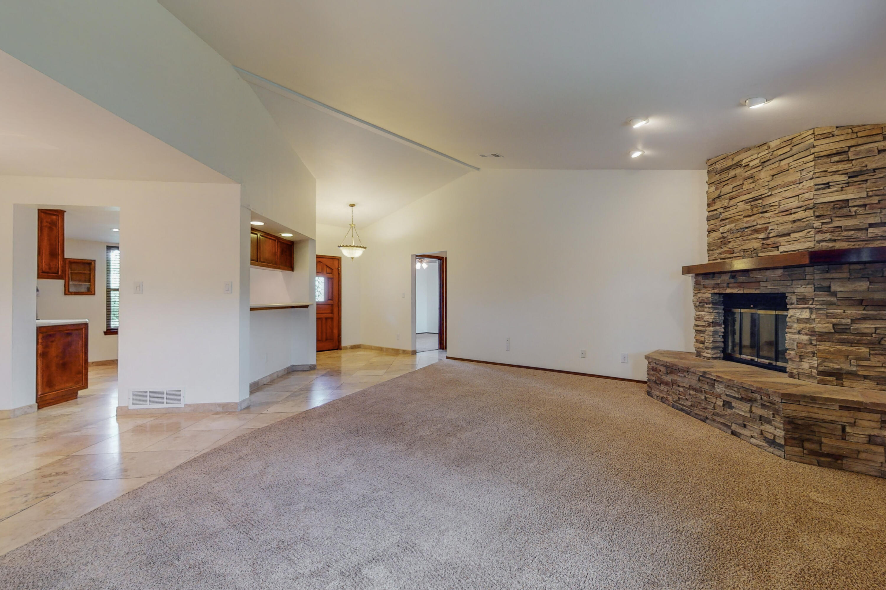 9632 Villa Del Rey NE