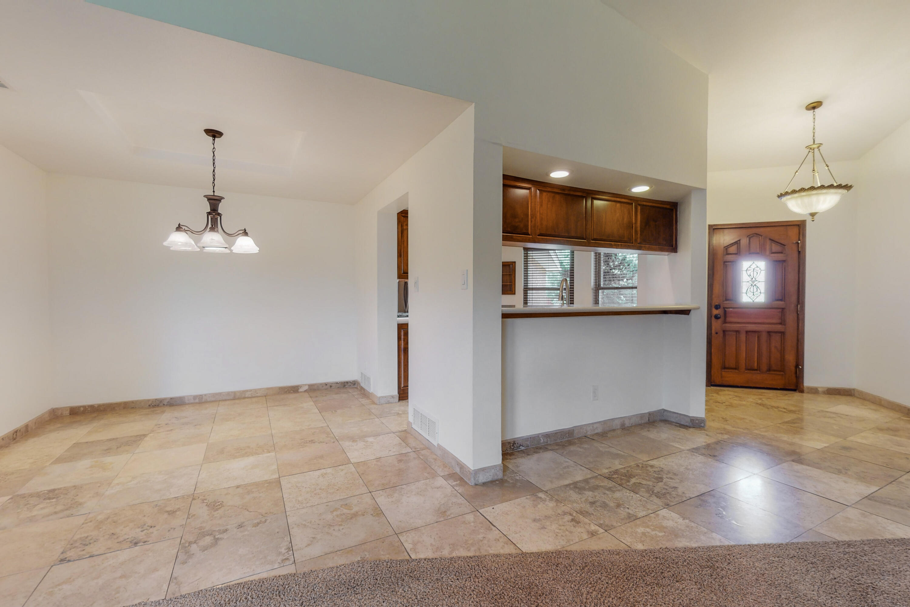 9632 Villa Del Rey NE