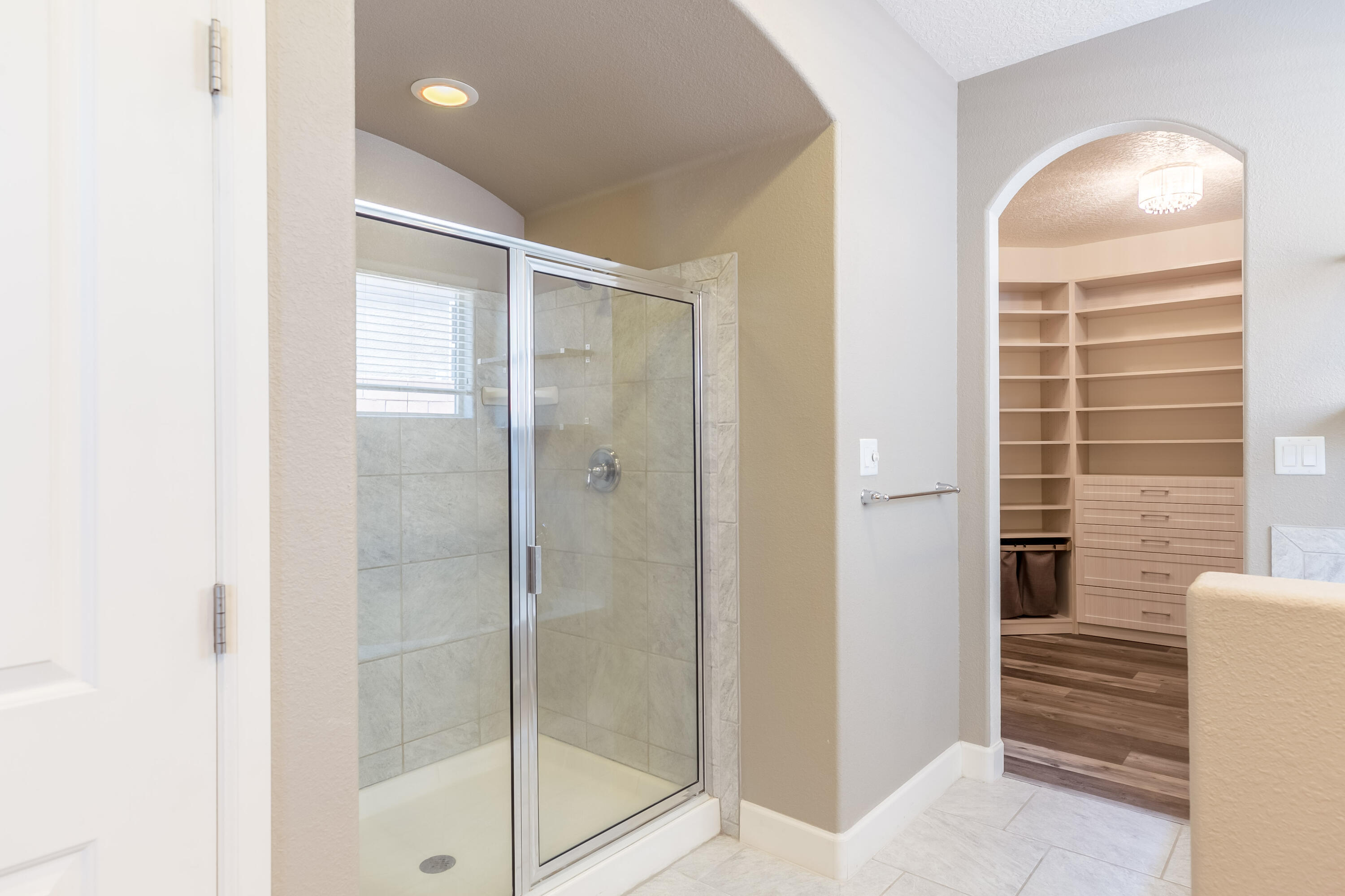 1545 Vista De Colinas Drive SE